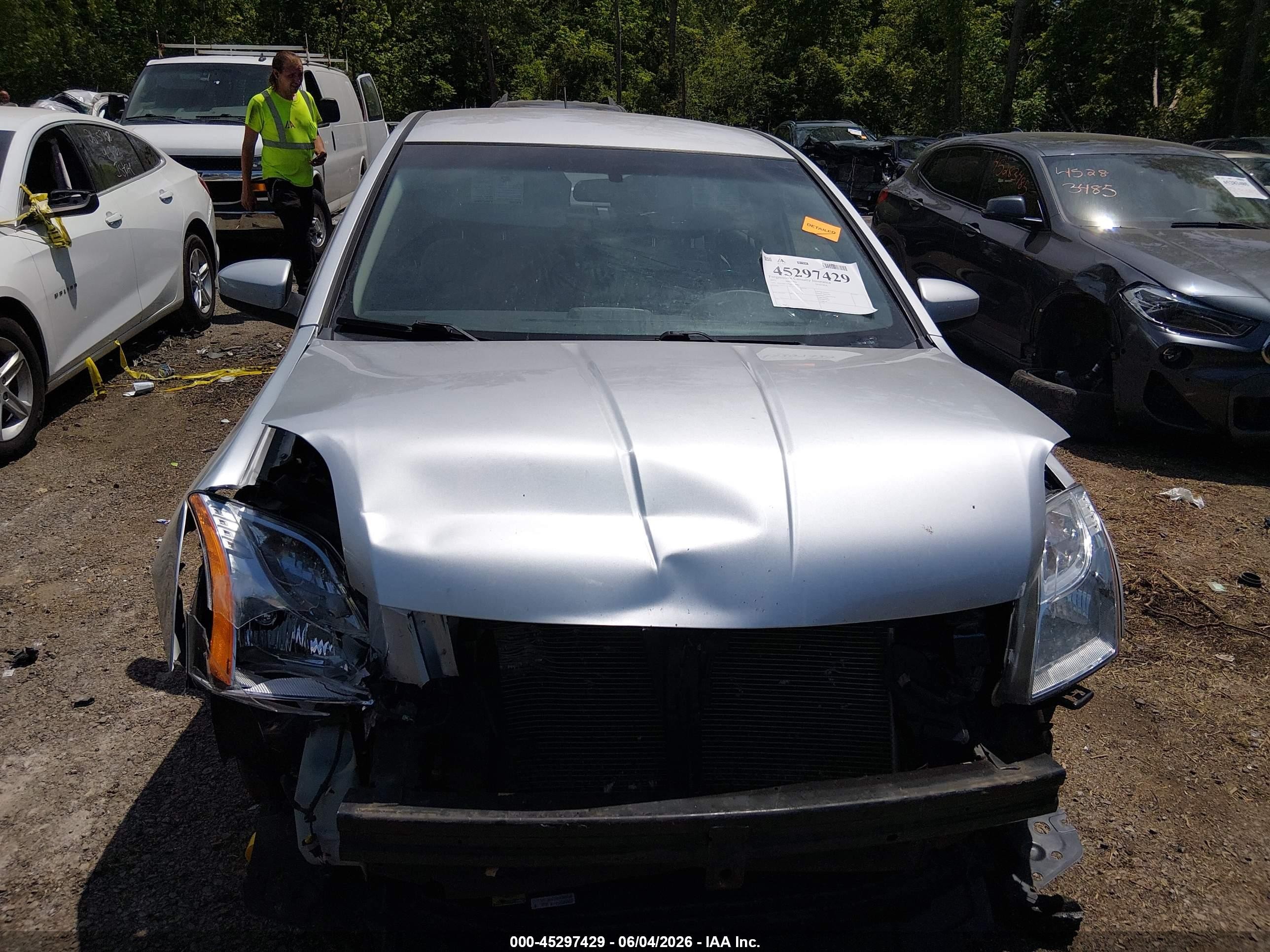 2011 Nissan Sentra 2.0s Silver vin: 3N1AB6APXBL638083