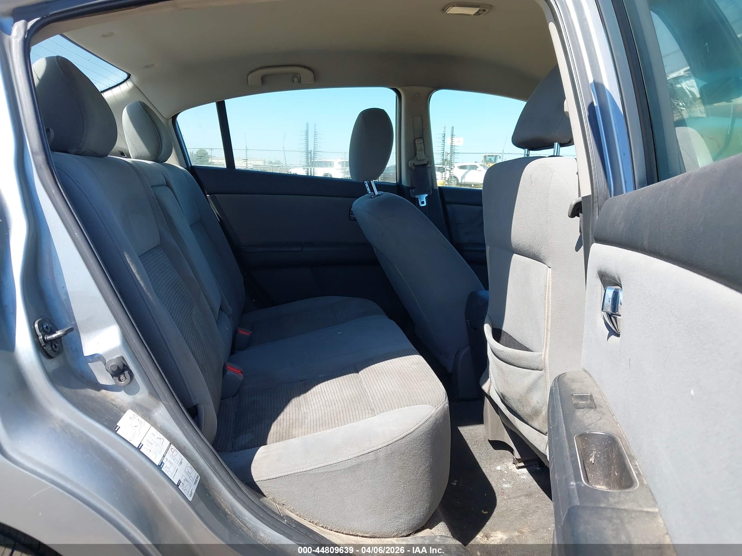 2011 Nissan Sentra 2.0s Gray vin: 3N1AB6APXBL660097