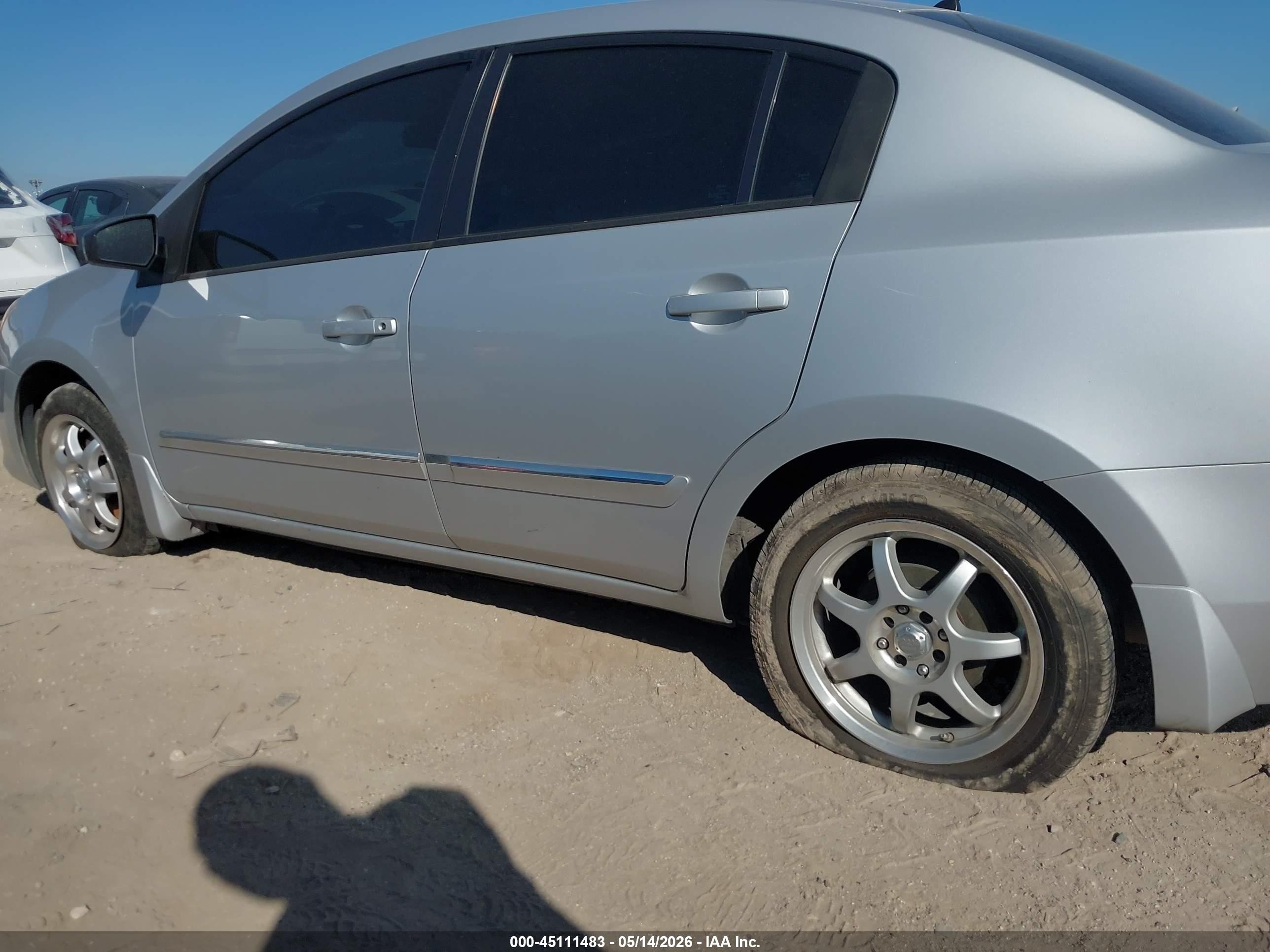 2011 Nissan Sentra 2.0s Silver vin: 3N1AB6APXBL675506