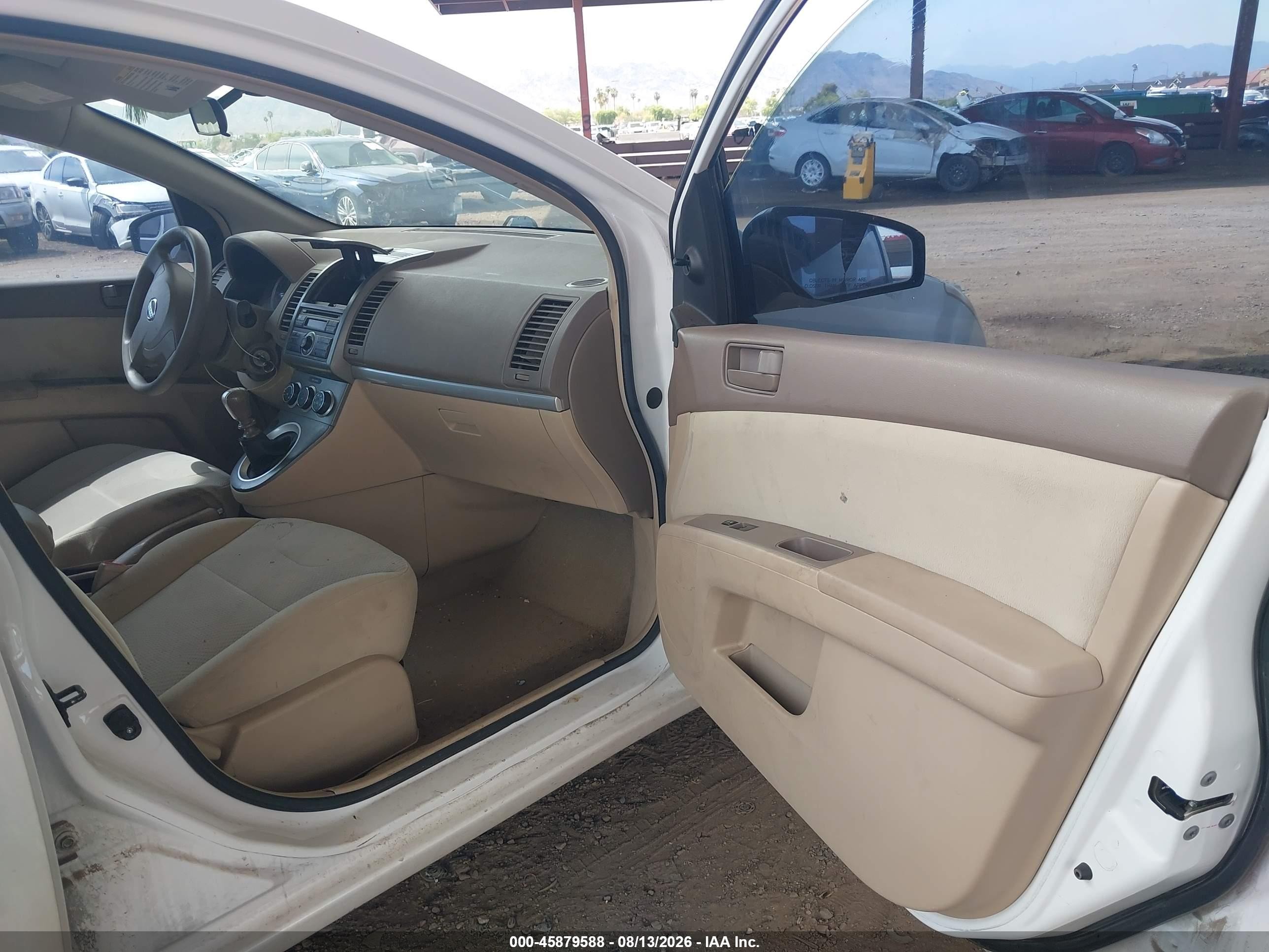 2011 Nissan Sentra 2.0 Белый vin: 3N1AB6APXBL679913