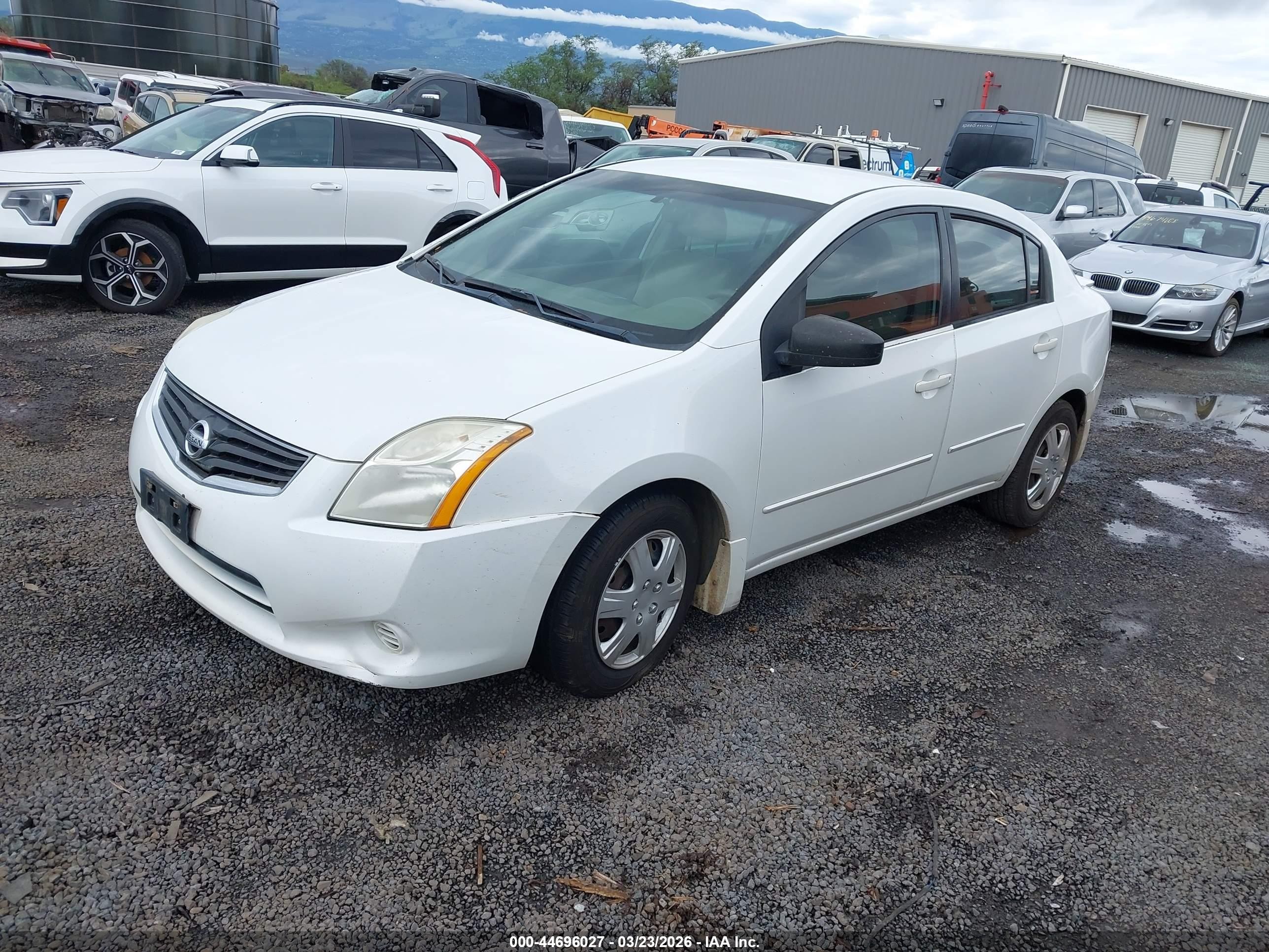 2011 Nissan Sentra 2.0 Белый vin: 3N1AB6APXBL695724