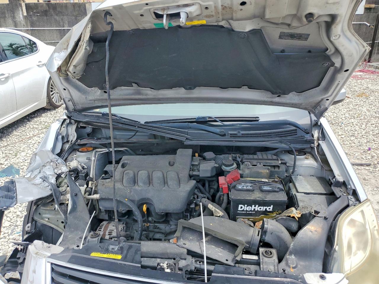 2011 Nissan Sentra 2.0 Silver vin: 3N1AB6APXBL729306