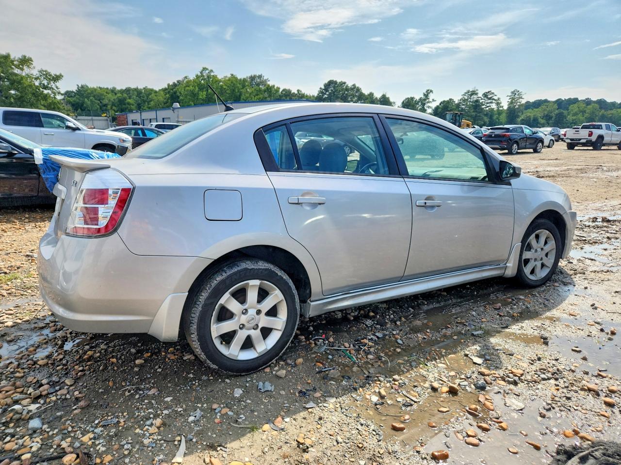 2011 Nissan Sentra 2.0 Silver vin: 3N1AB6APXBL732299
