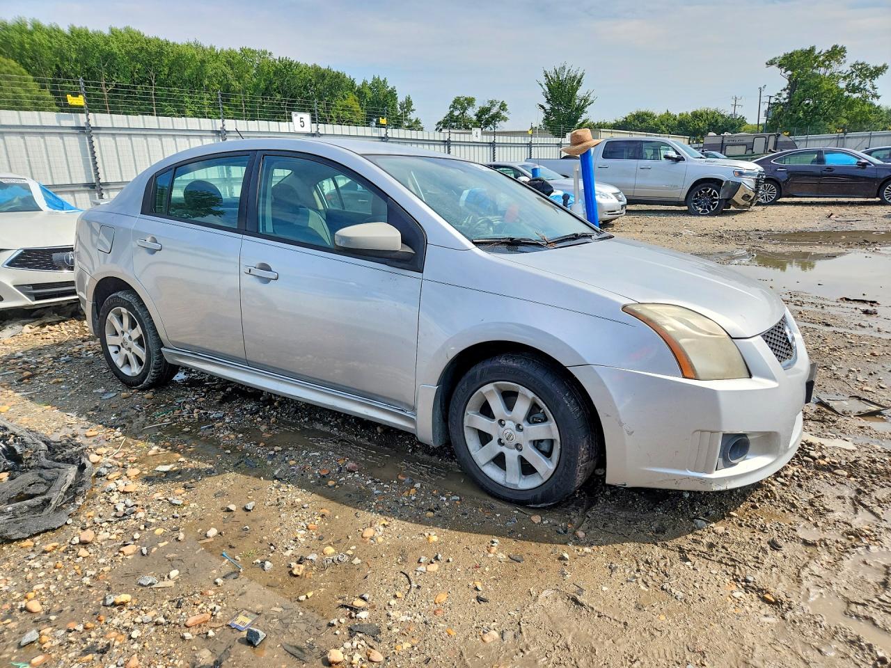 2011 Nissan Sentra 2.0 Silver vin: 3N1AB6APXBL732299