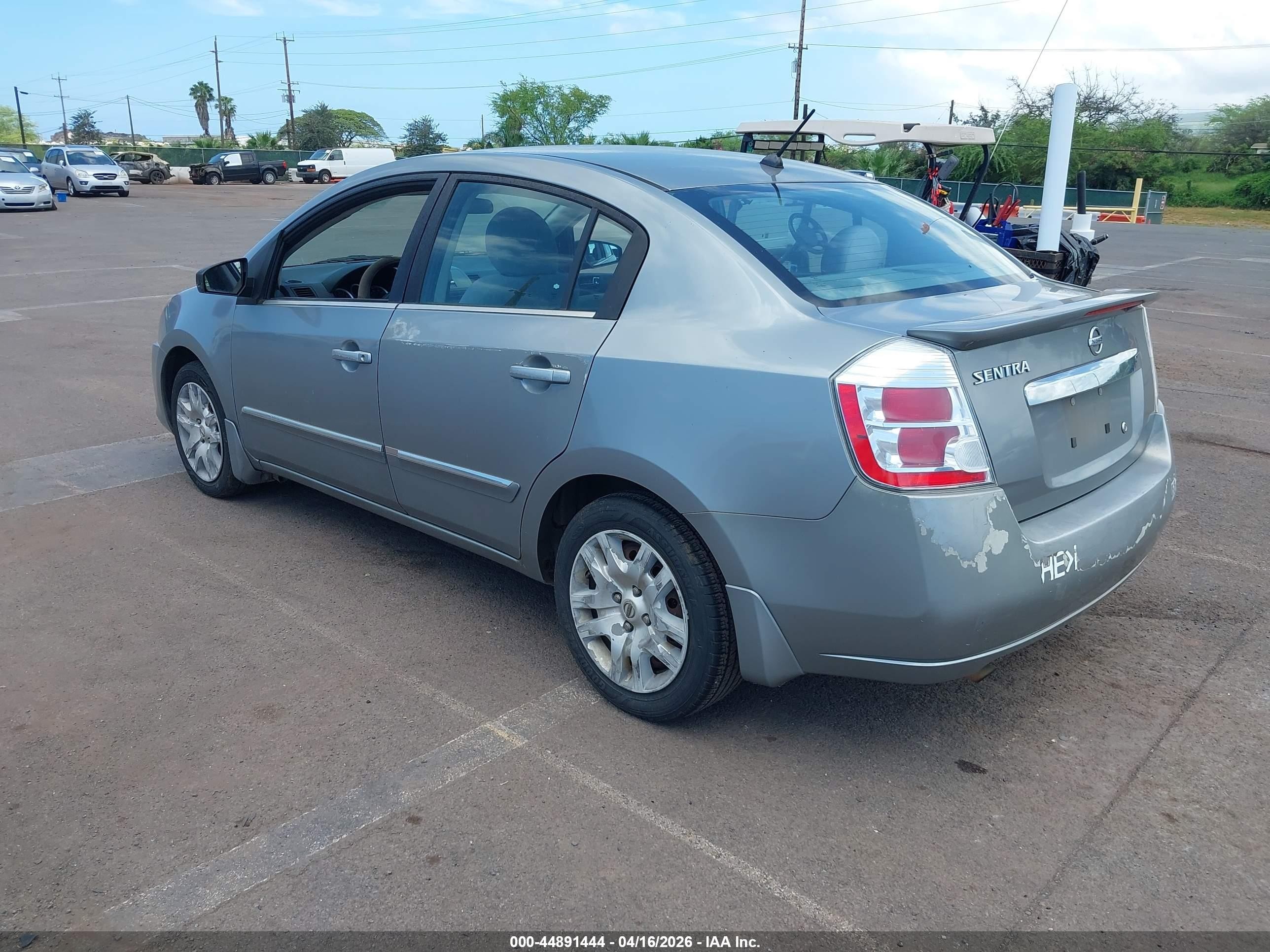 2012 Nissan Sentra 2.0 S Серебряный vin: 3N1AB6APXCL723247