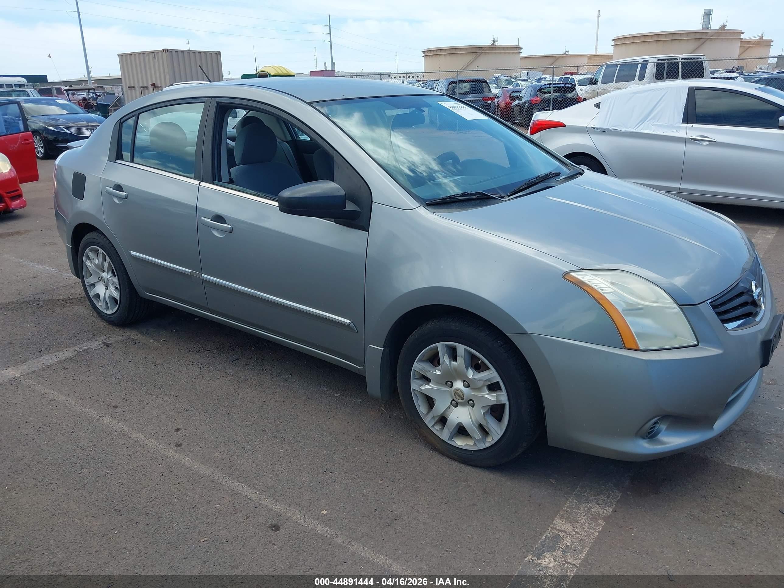 2012 Nissan Sentra 2.0 S Серебряный vin: 3N1AB6APXCL723247