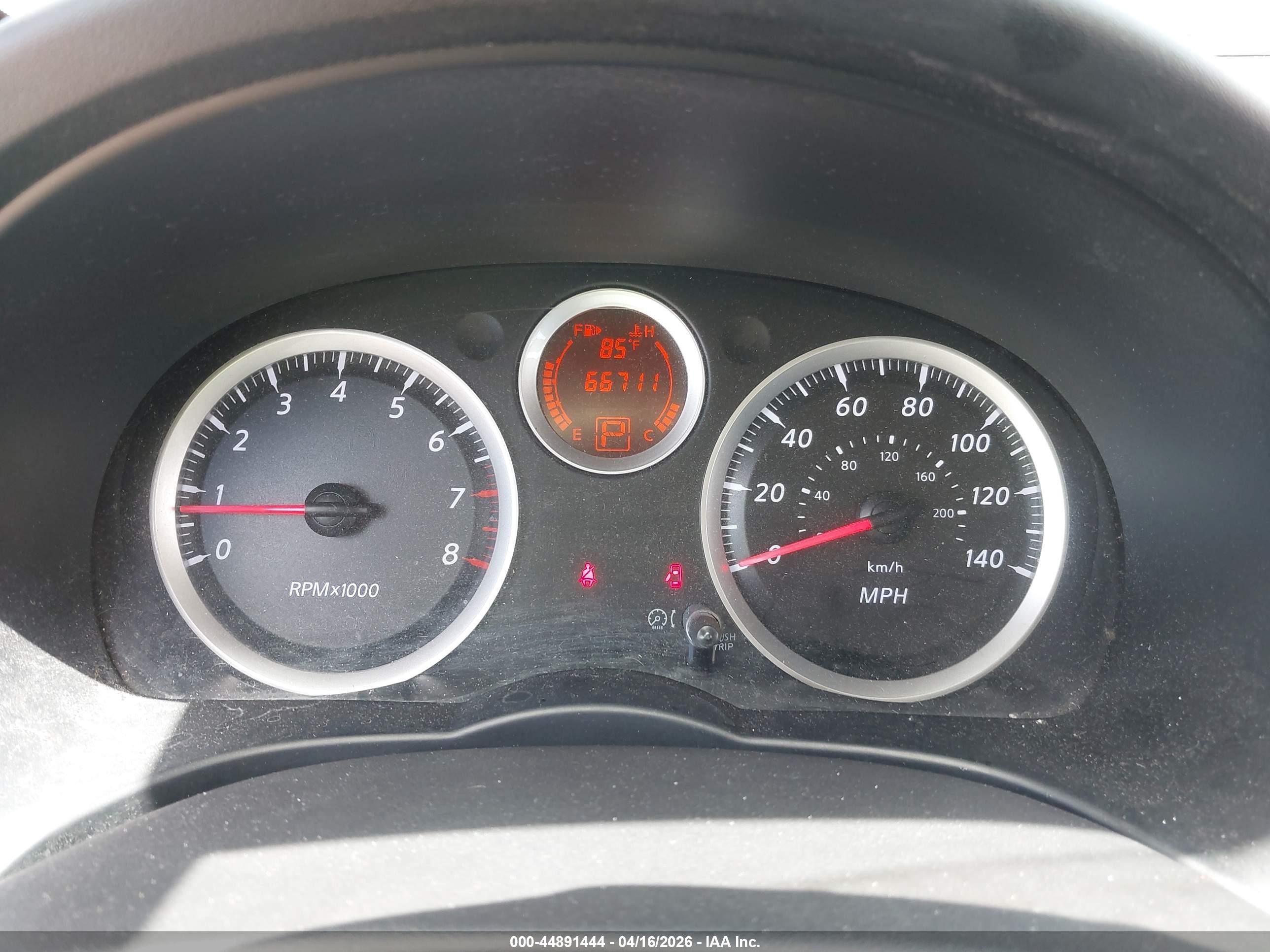 2012 Nissan Sentra 2.0 S Серебряный vin: 3N1AB6APXCL723247