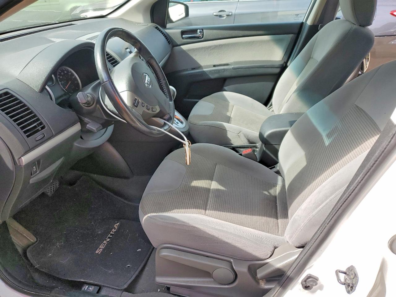 2012 Nissan Sentra 2.0 White vin: 3N1AB6APXCL770116