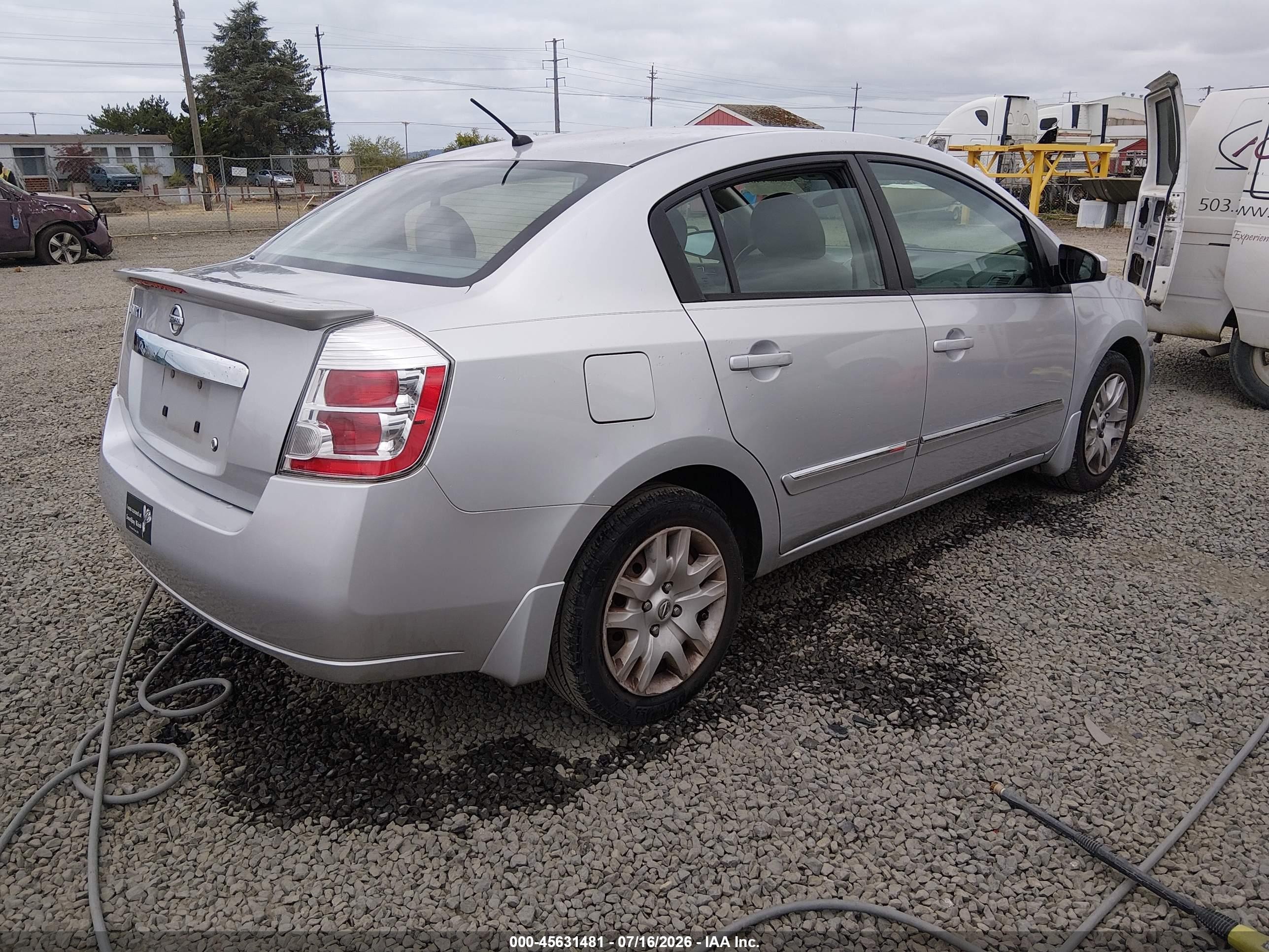 2012 Nissan Sentra 2.0 S Silver vin: 3N1AB6APXCL777292
