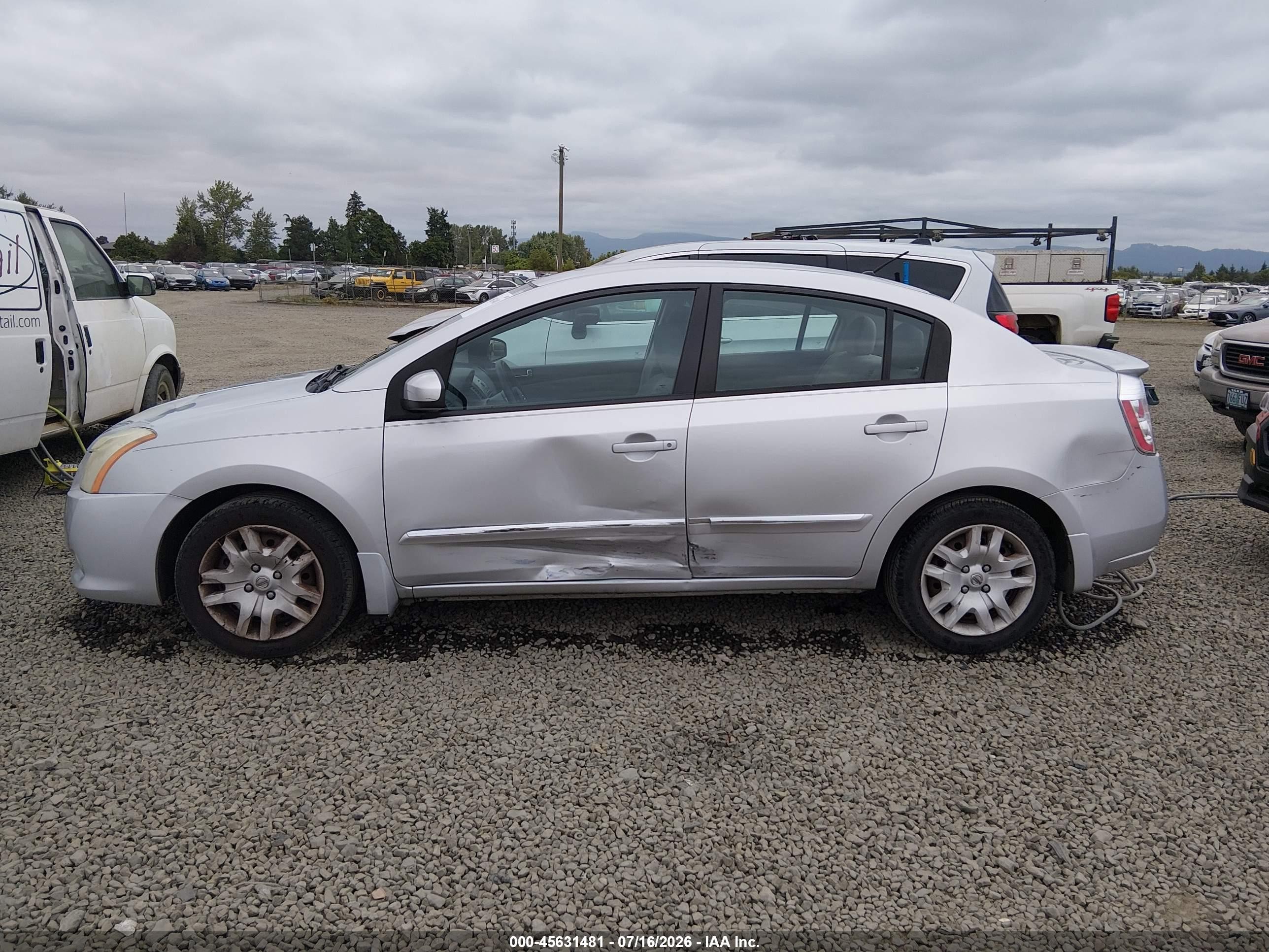 2012 Nissan Sentra 2.0 S Silver vin: 3N1AB6APXCL777292