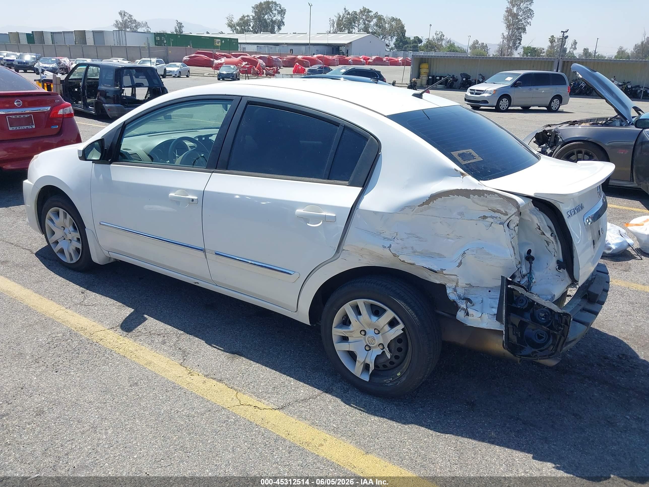 2012 Nissan Sentra 2.0 S White vin: 3N1AB6APXCL783013