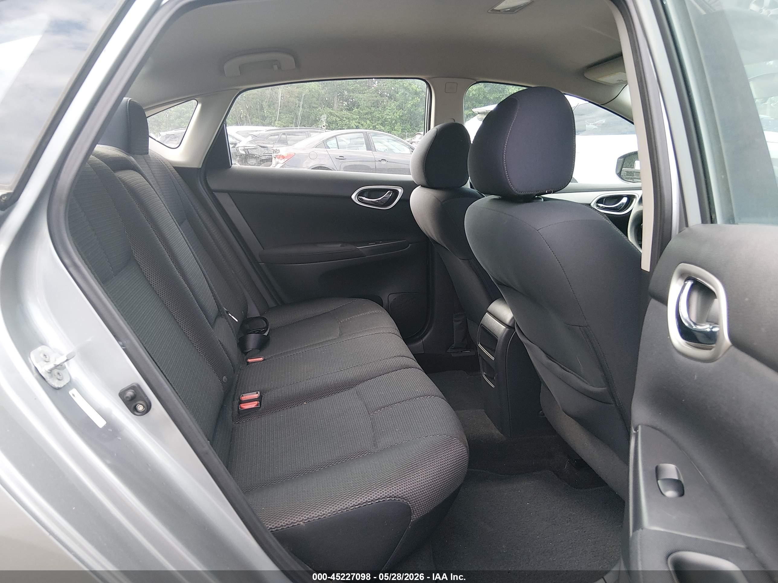 2013 Nissan Sentra S Silver vin: 3N1AB7AP0DL615601