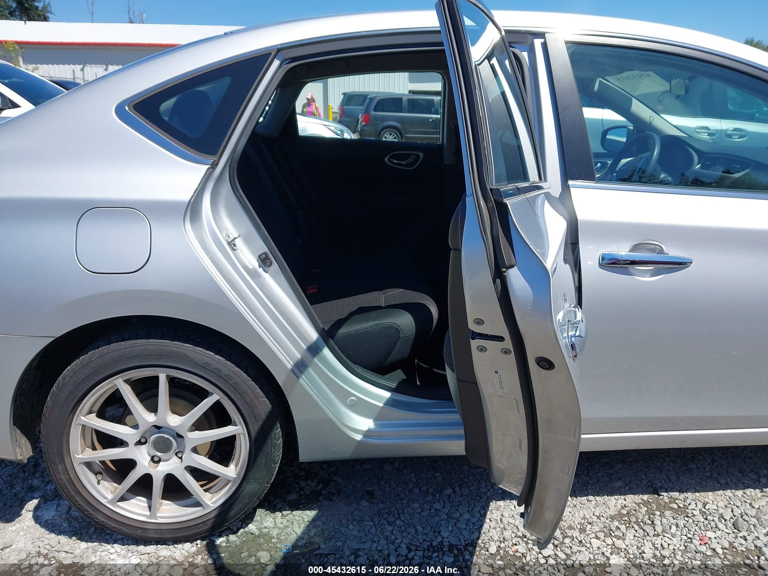 2013 Nissan Sentra S Silver vin: 3N1AB7AP0DL648890