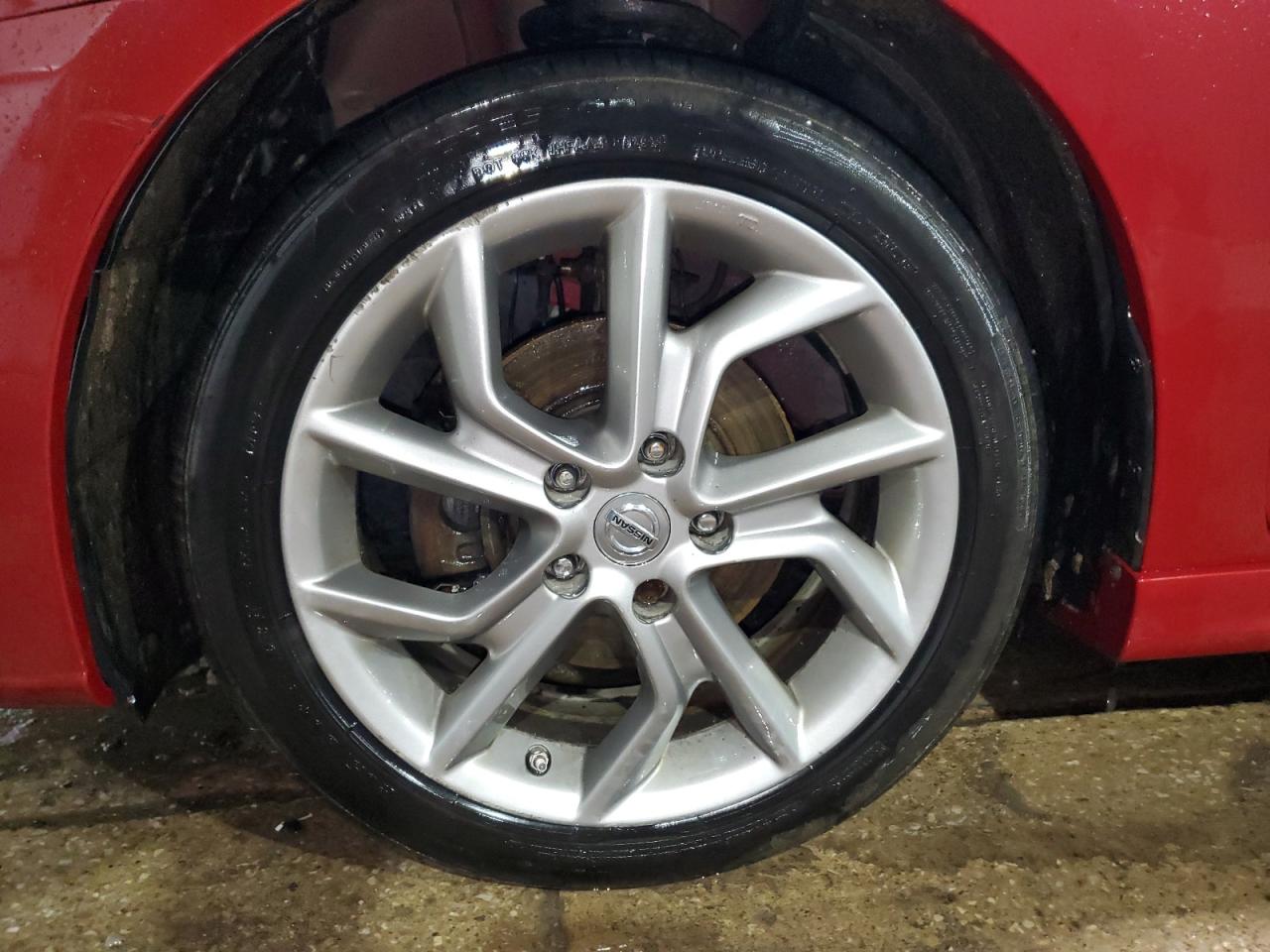 2013 Nissan Sentra S Красный vin: 3N1AB7AP0DL782931 Damage: Left Front Wheel, Curb Rash, > 12 Inches