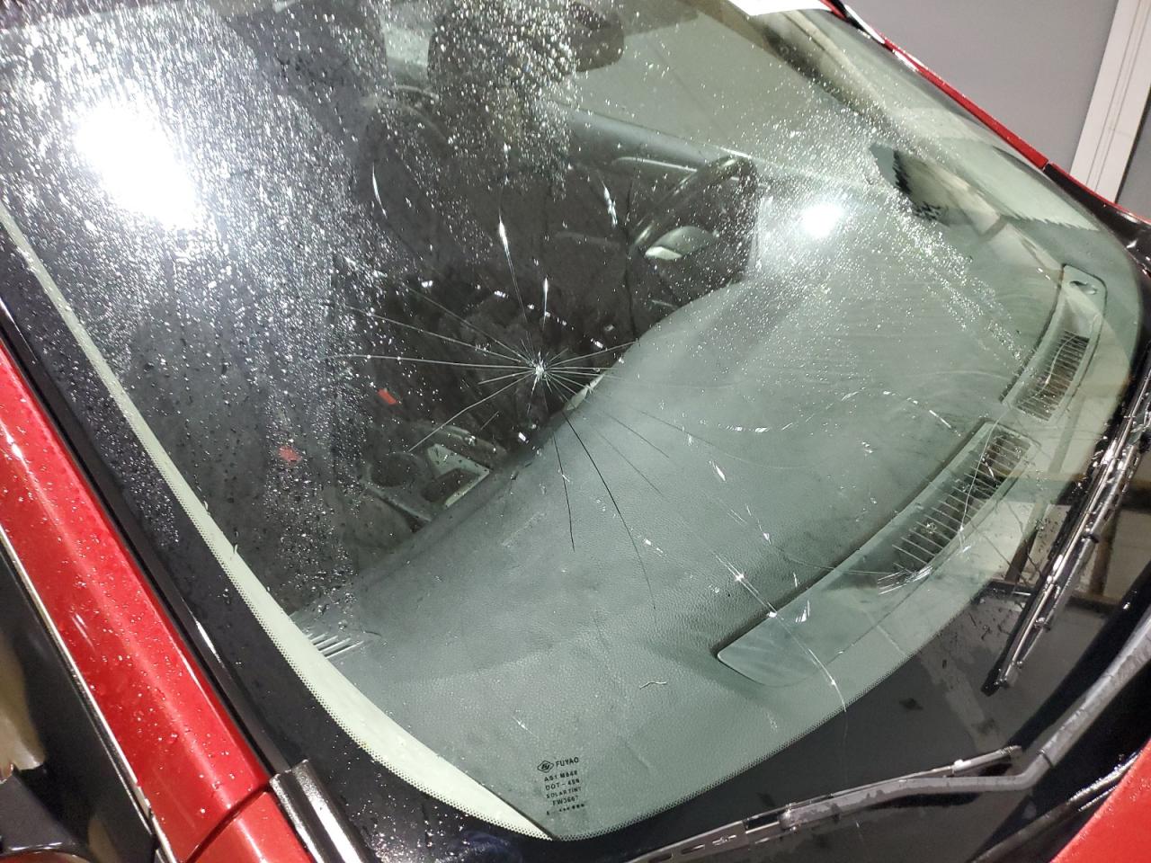 2013 Nissan Sentra S Красный vin: 3N1AB7AP0DL782931 Damage: Windshield, Broken, Replacement Required