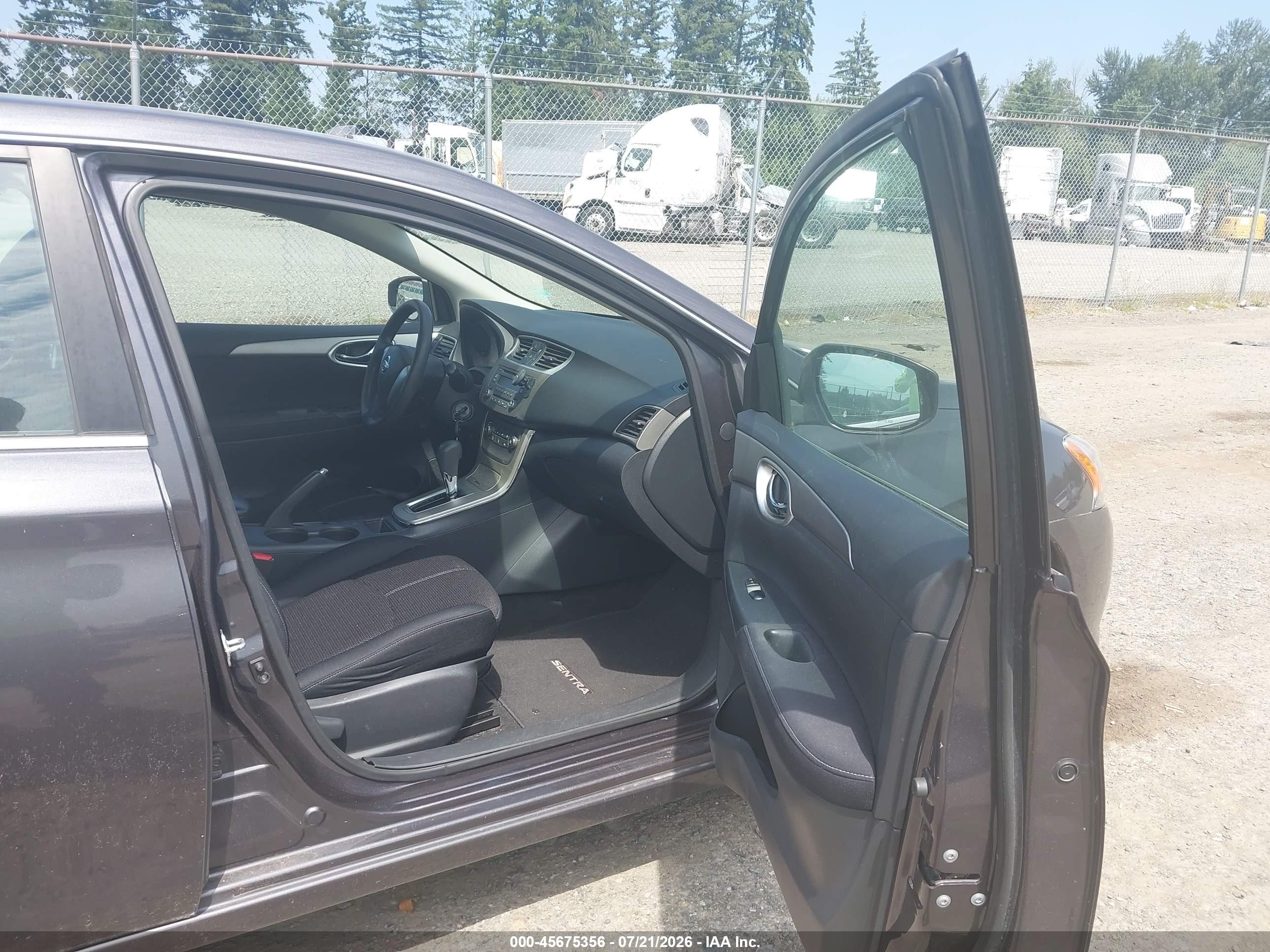 2014 Nissan Sentra S Серый vin: 3N1AB7AP0EL635655