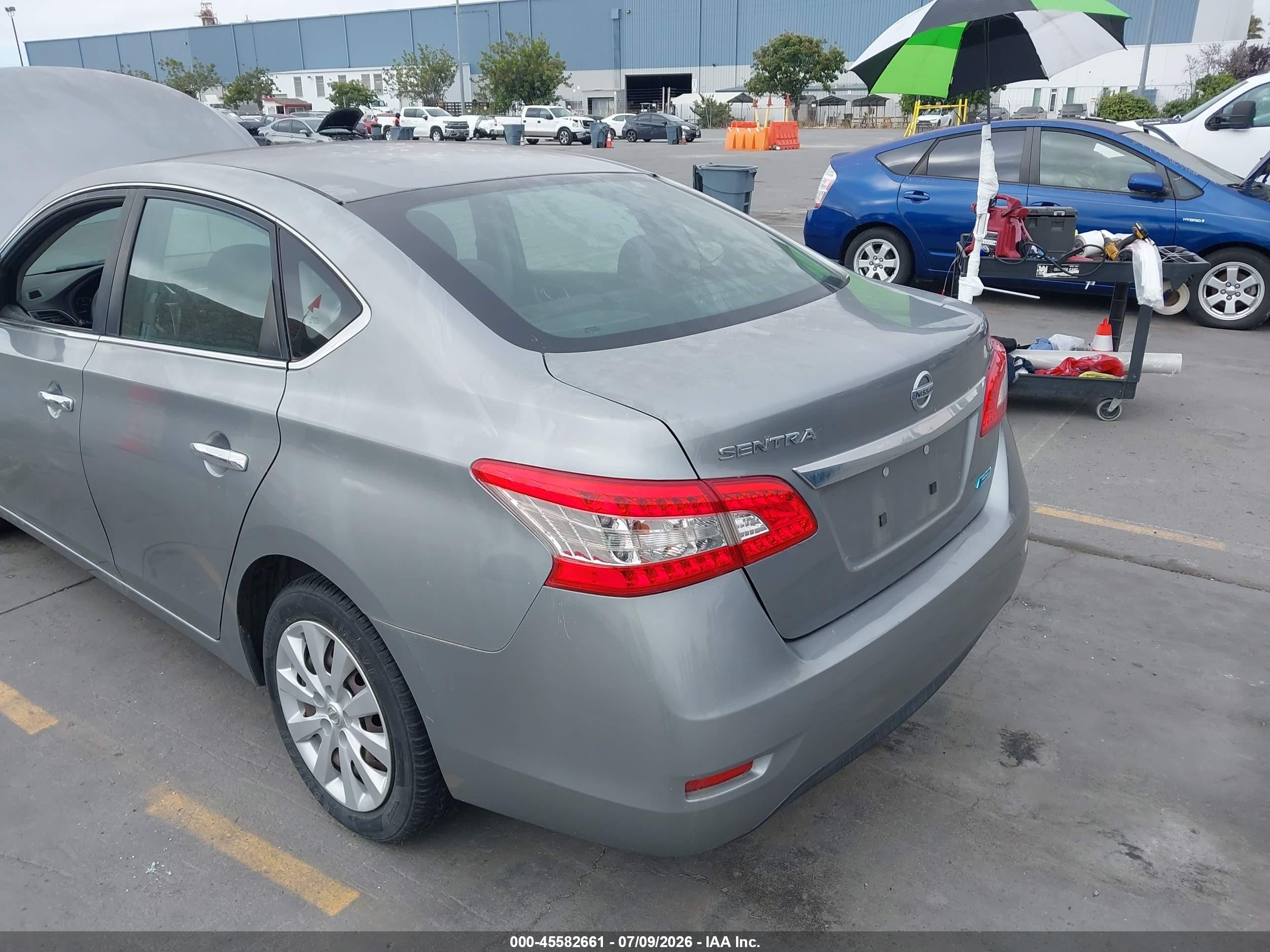 2014 Nissan Sentra S Silver vin: 3N1AB7AP0EL658059