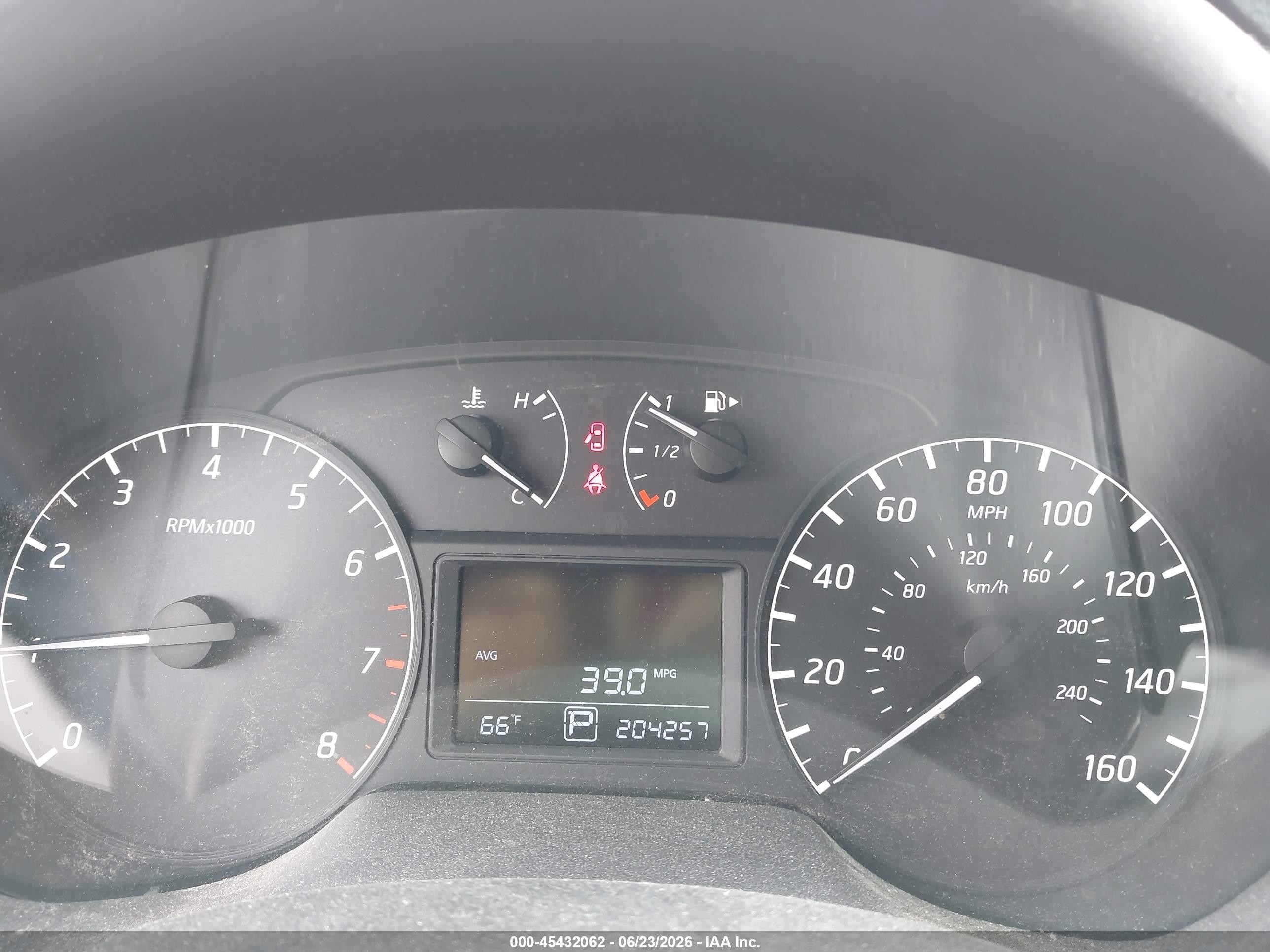 2014 Nissan Sentra S Silver vin: 3N1AB7AP0EL680904