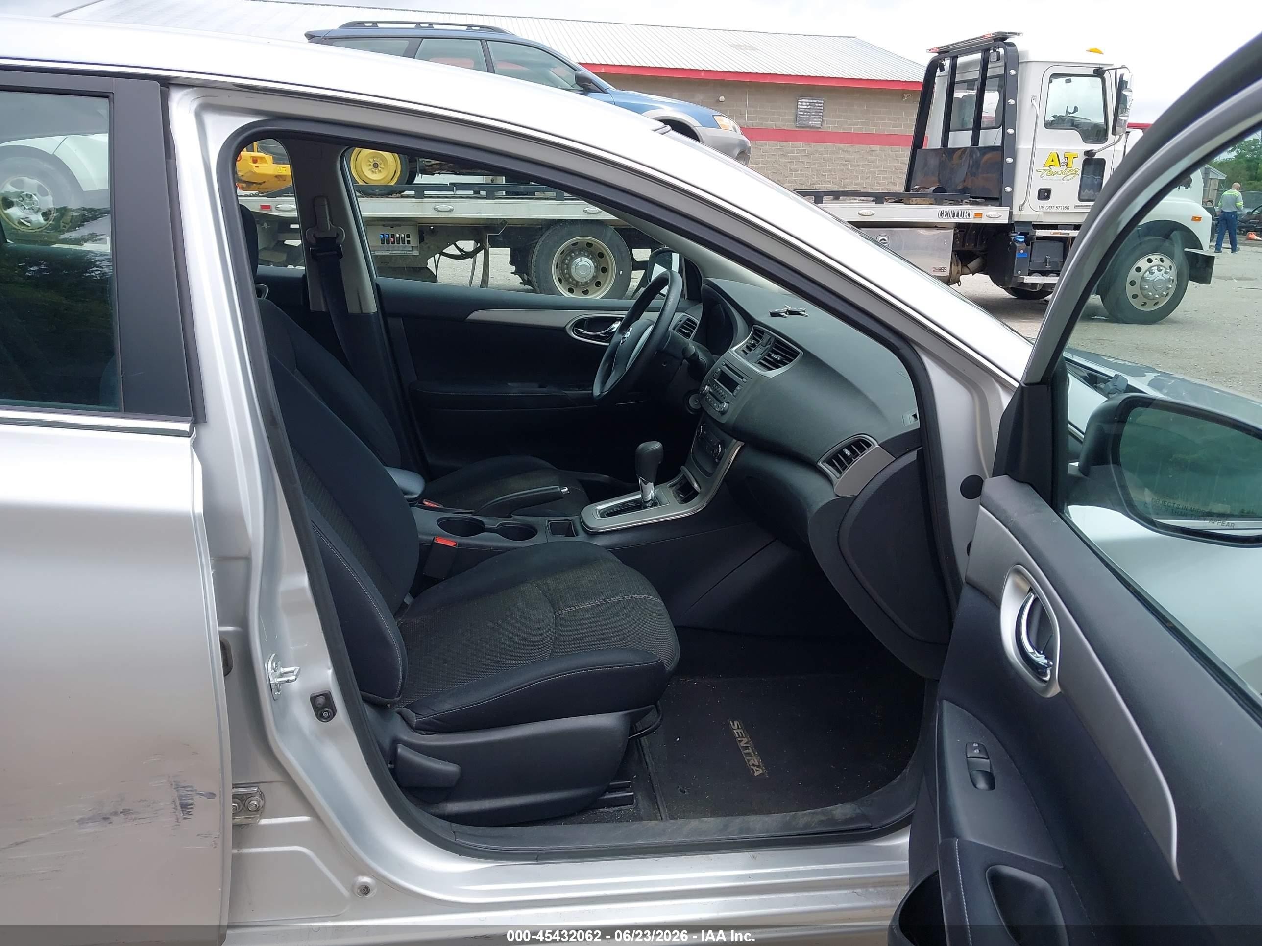 2014 Nissan Sentra S Silver vin: 3N1AB7AP0EL680904