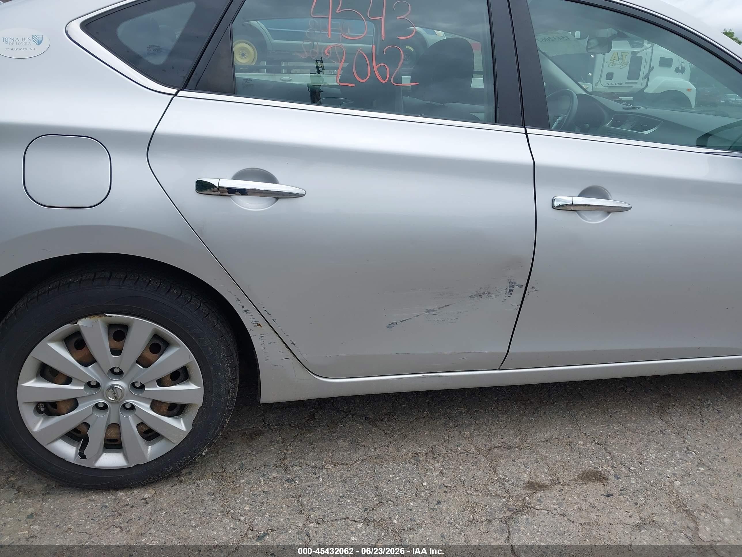 2014 Nissan Sentra S Silver vin: 3N1AB7AP0EL680904