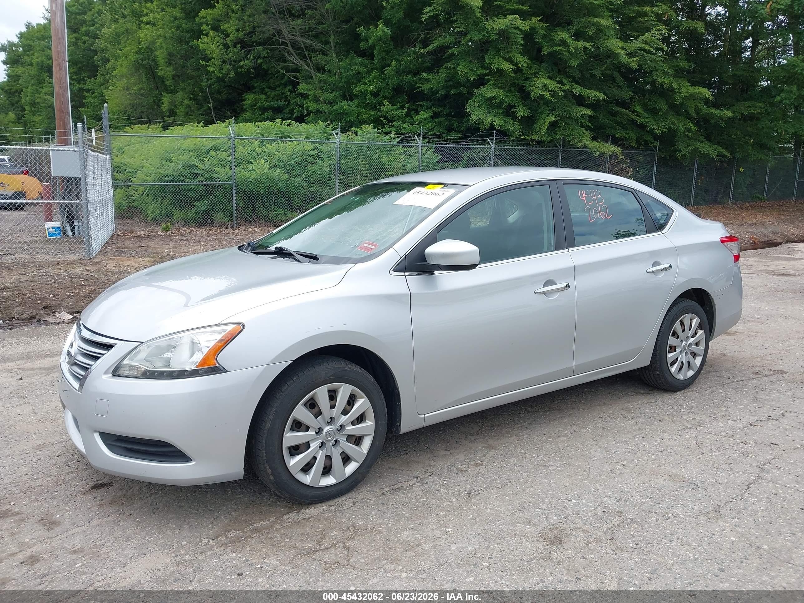 2014 Nissan Sentra S Silver vin: 3N1AB7AP0EL680904