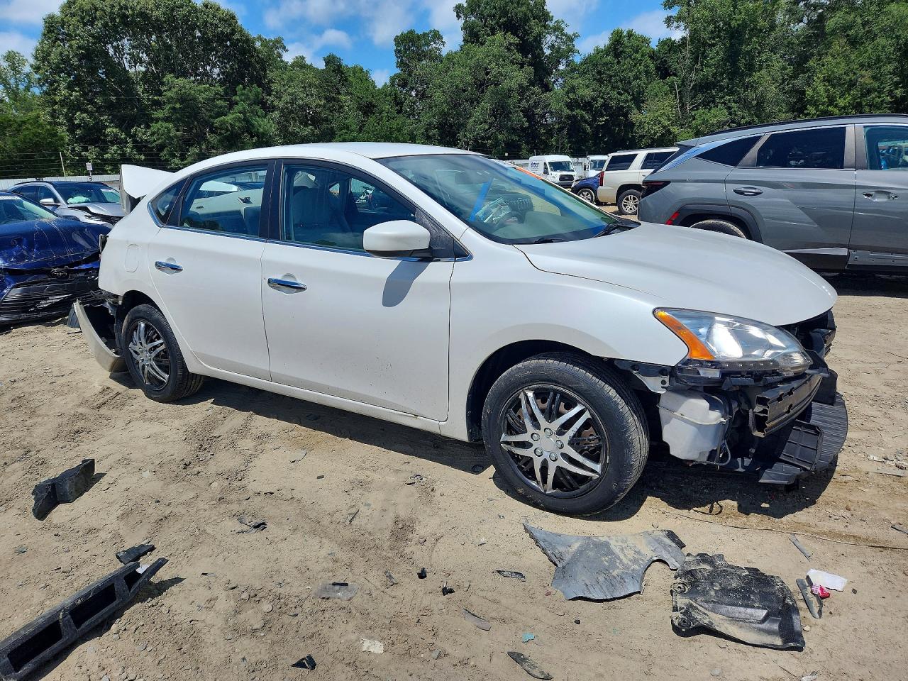 2014 Nissan Sentra White vin: 3N1AB7AP0EL690817