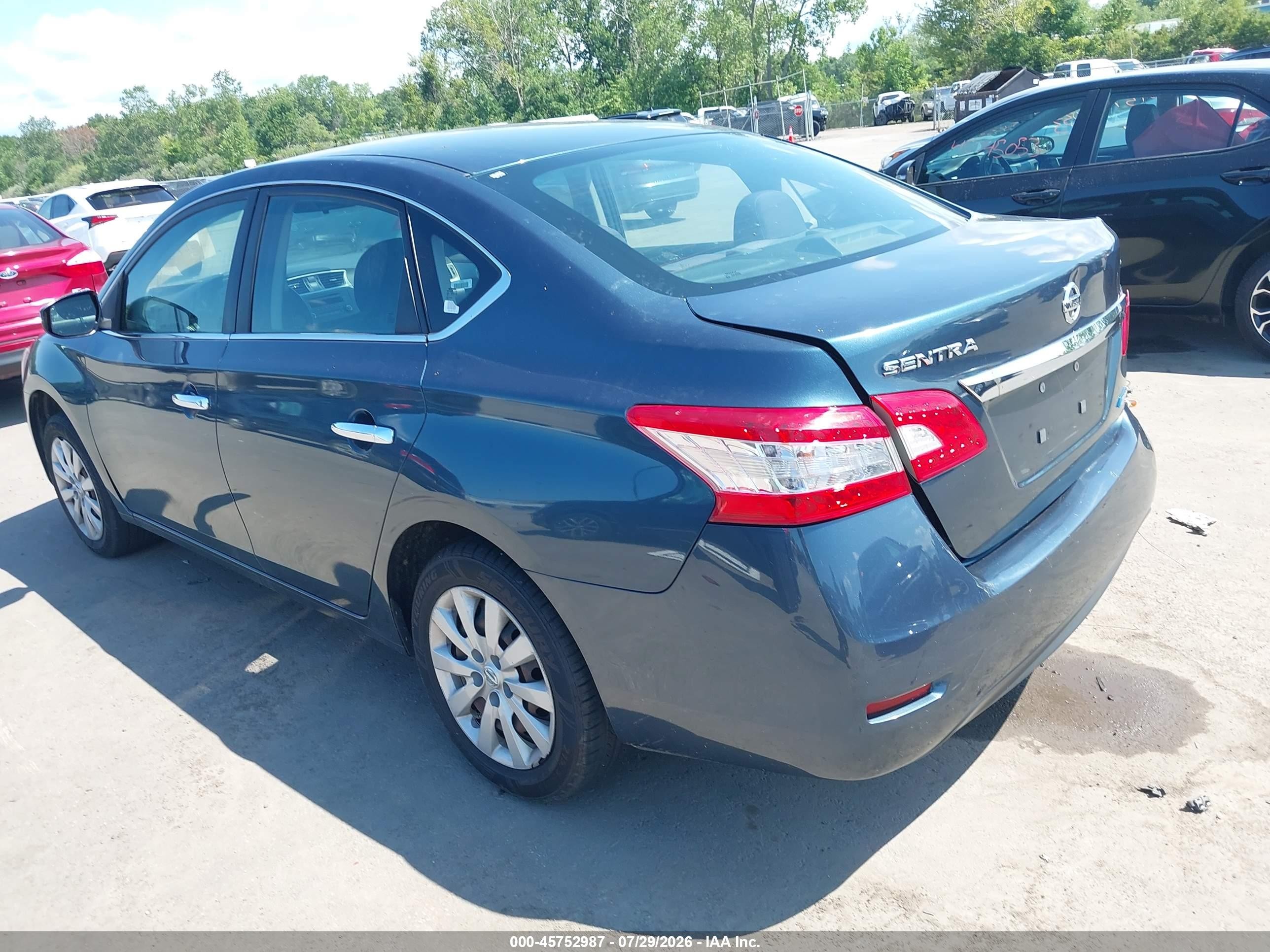 2014 Nissan Sentra   Blue vin: 3N1AB7AP0EY222363