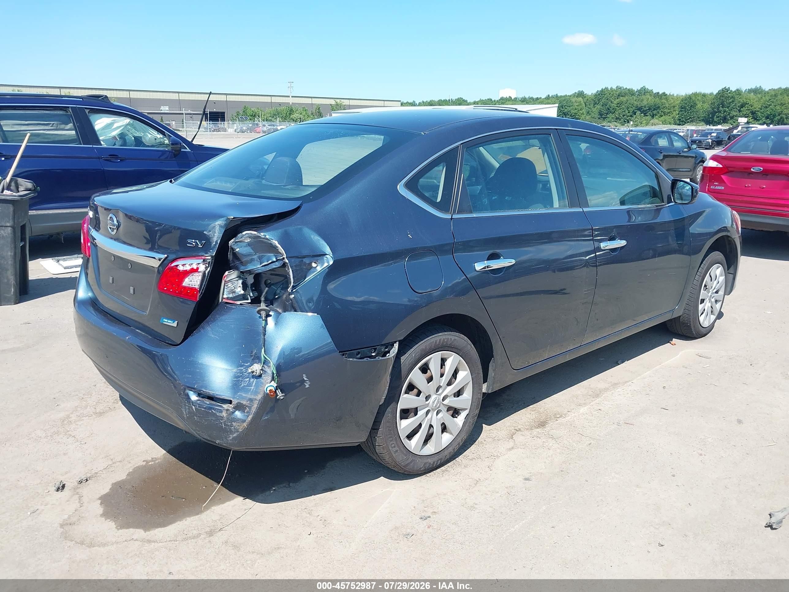 2014 Nissan Sentra   Blue vin: 3N1AB7AP0EY222363