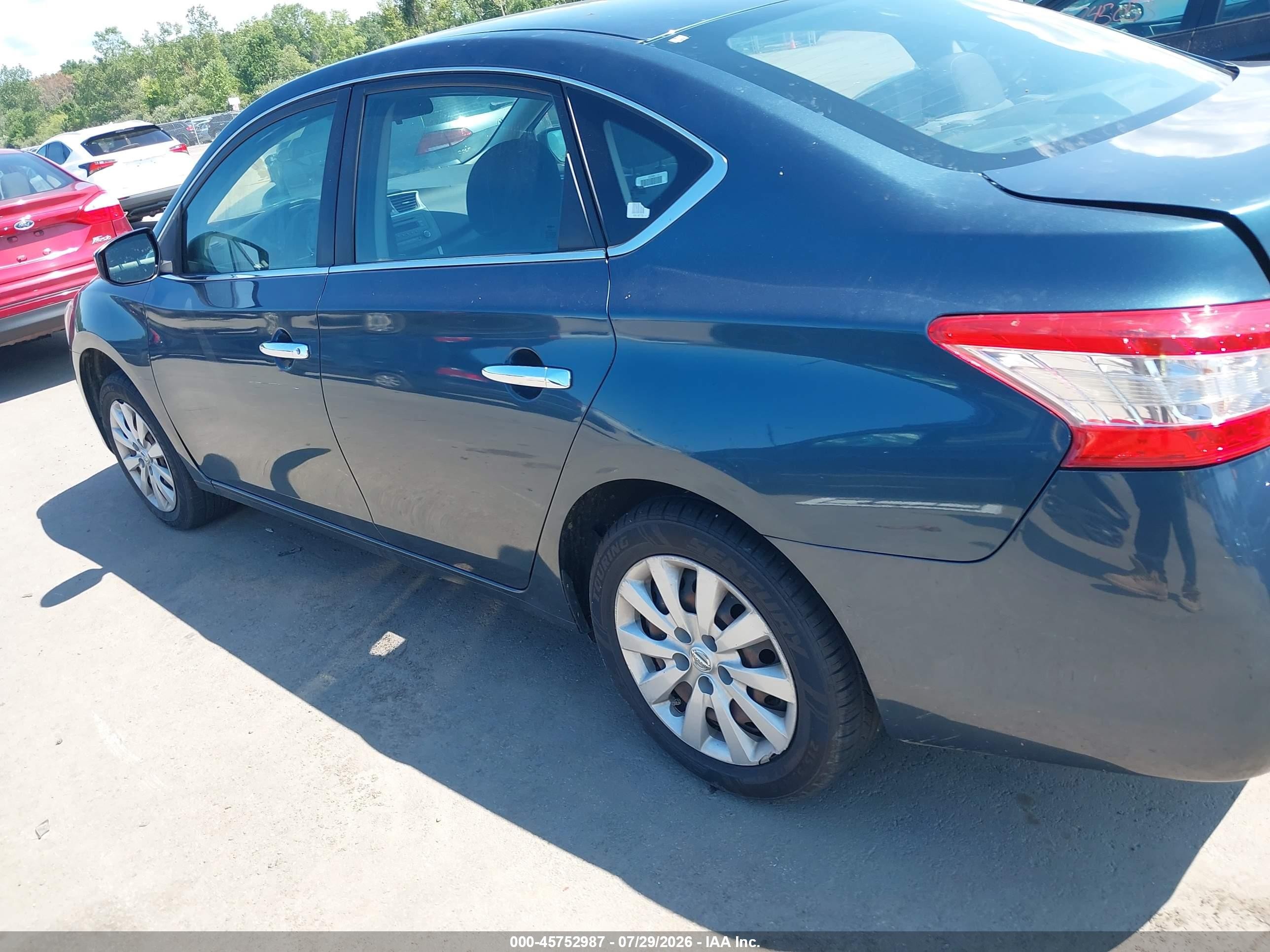 2014 Nissan Sentra   Blue vin: 3N1AB7AP0EY222363