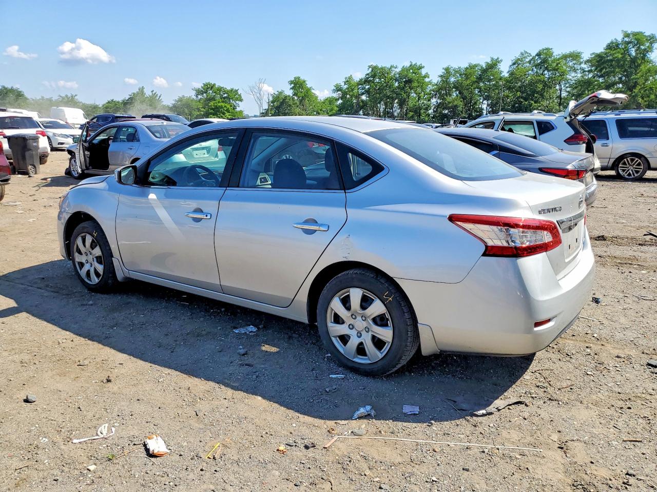 2014 Nissan Sentra Sv Серебряный vin: 3N1AB7AP0EY236425