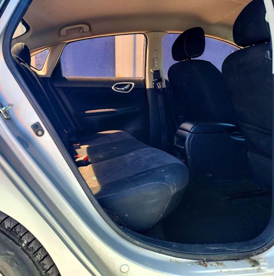 2014 Nissan Sentra Sv Серебряный vin: 3N1AB7AP0EY238028