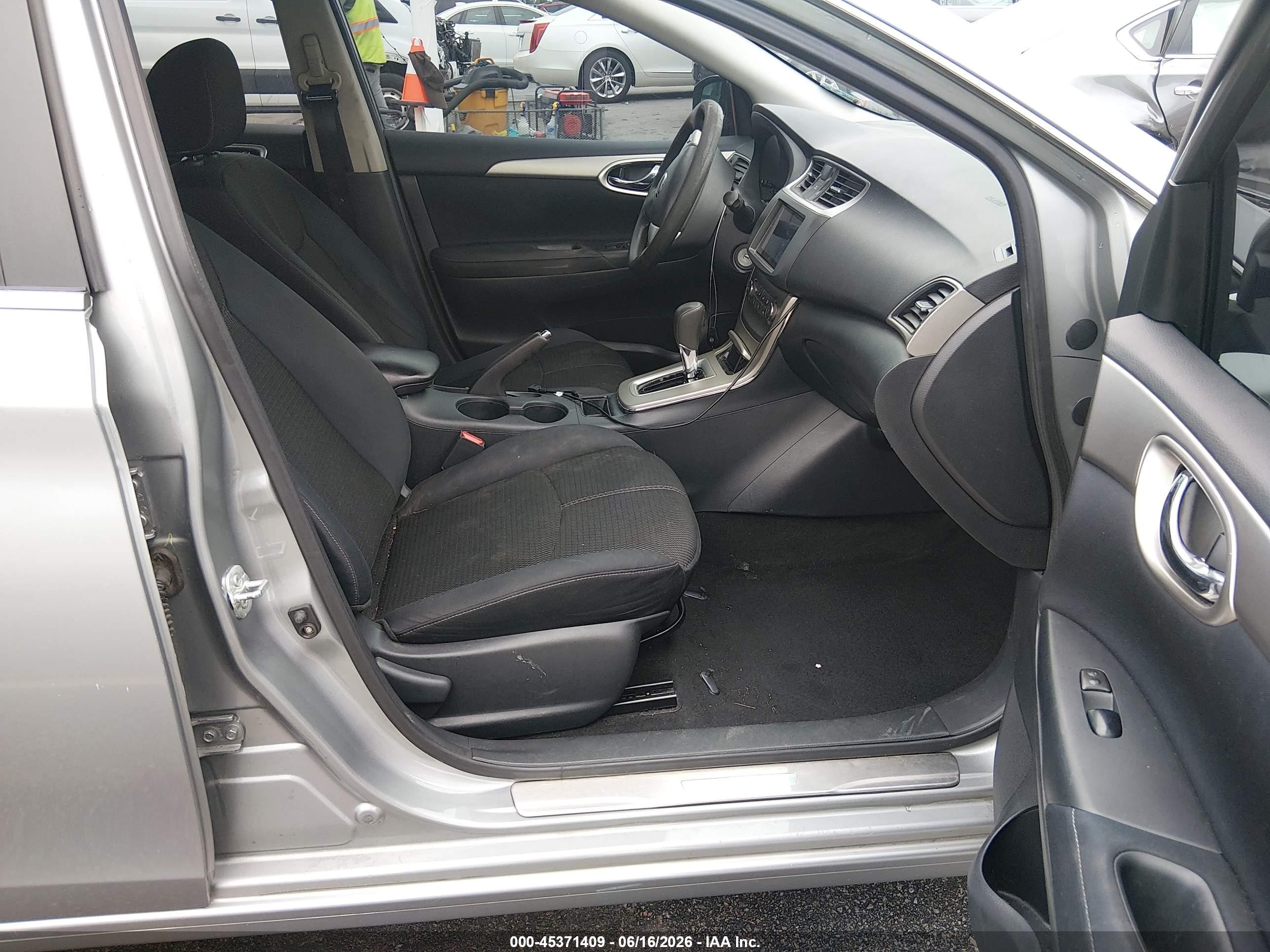 2014 Nissan Sentra S Silver vin: 3N1AB7AP0EY246761