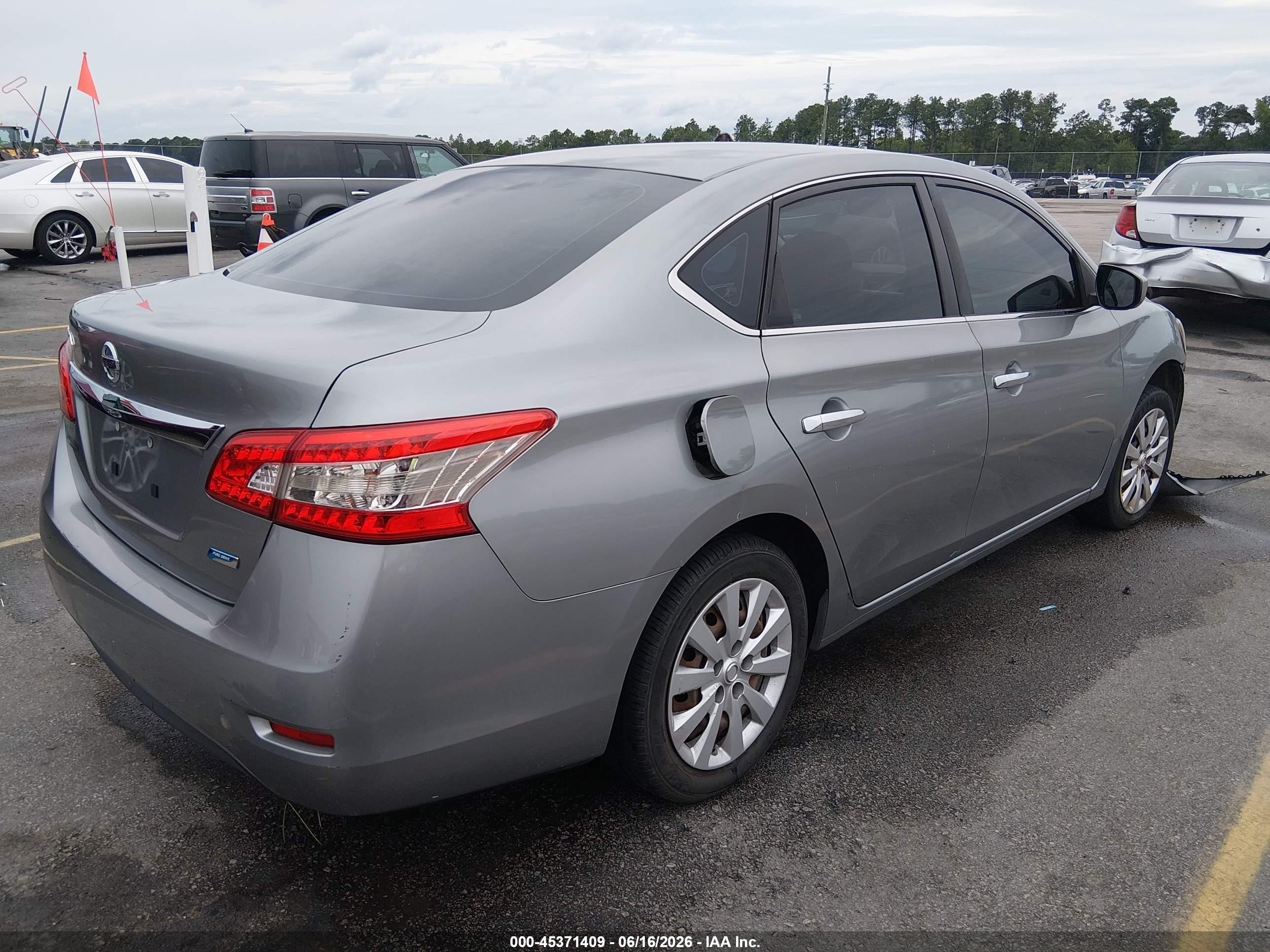 2014 Nissan Sentra S Silver vin: 3N1AB7AP0EY246761