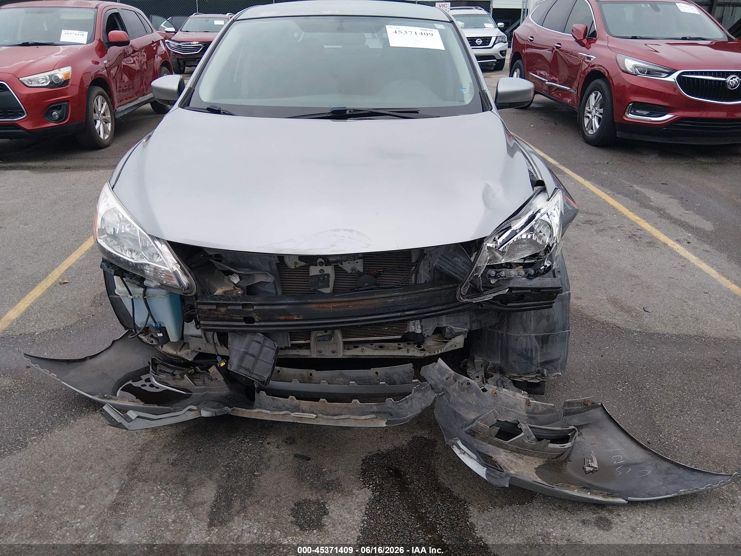 2014 Nissan Sentra S Silver vin: 3N1AB7AP0EY246761