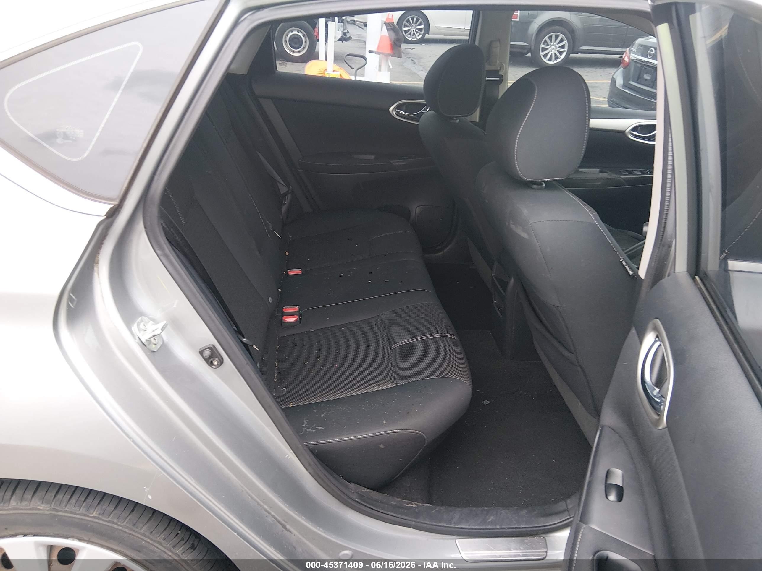 2014 Nissan Sentra S Silver vin: 3N1AB7AP0EY246761