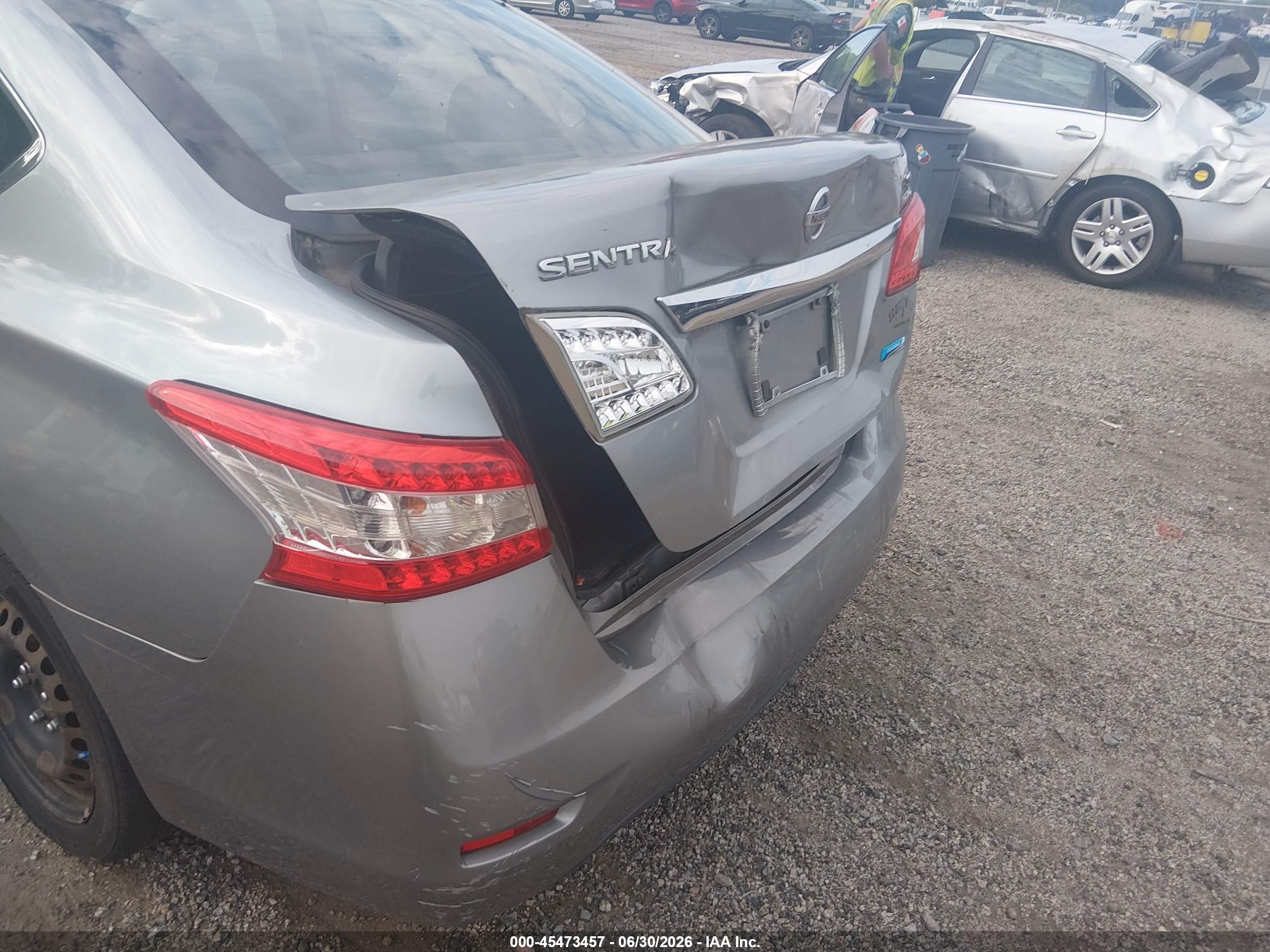 2014 Nissan Sentra Sv Silver vin: 3N1AB7AP0EY249272