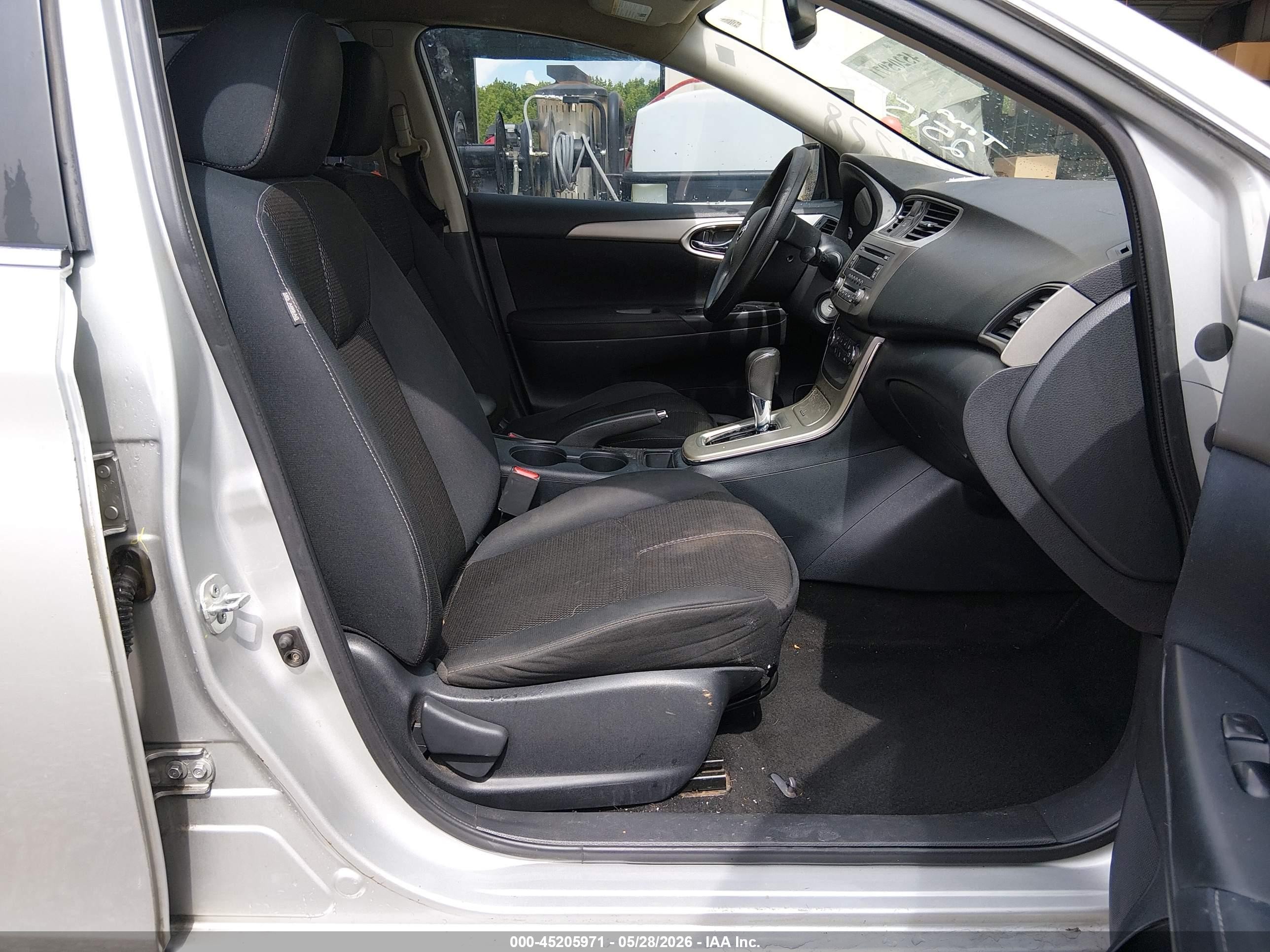 2014 Nissan Sentra S Silver vin: 3N1AB7AP0EY251538