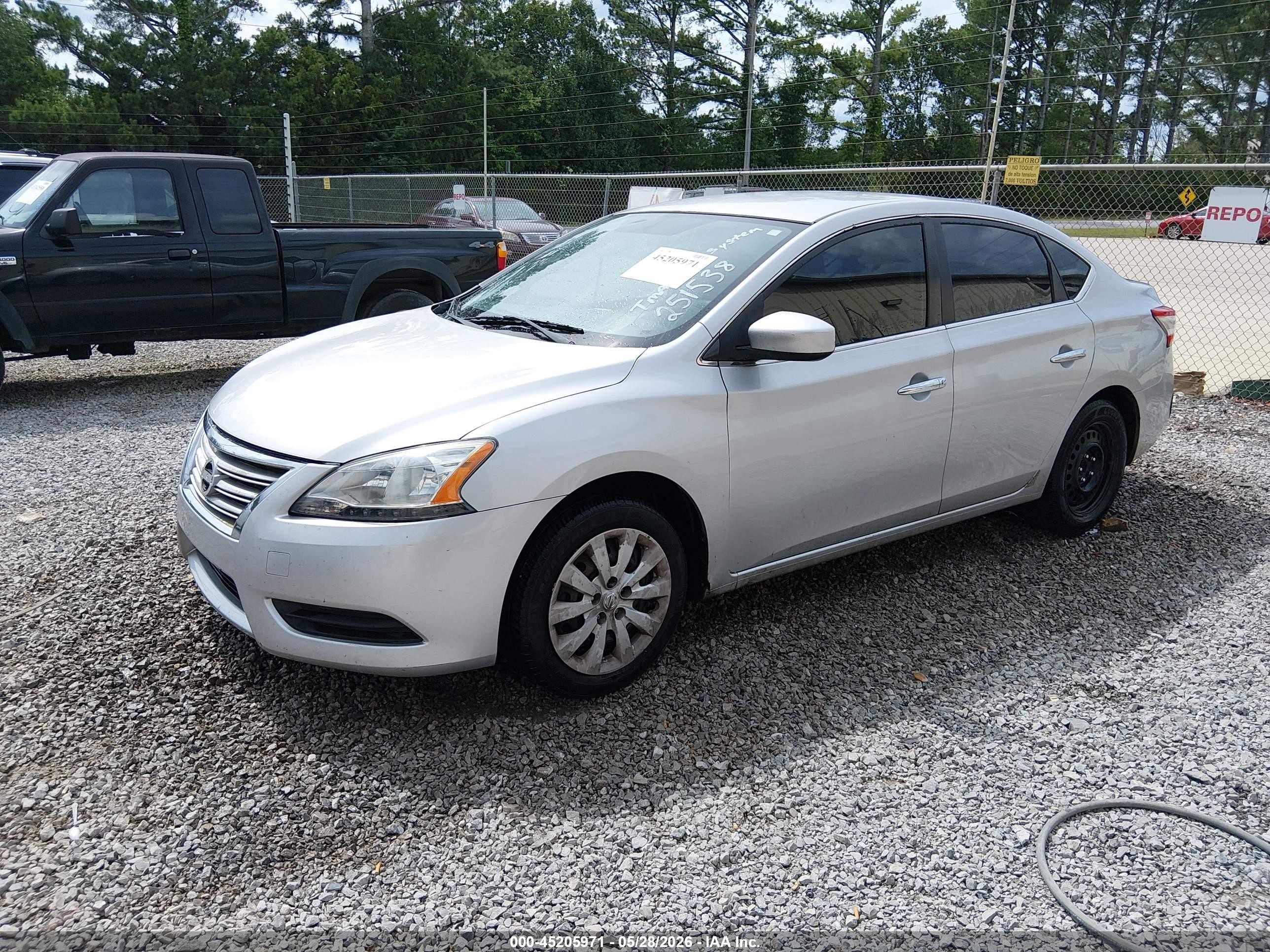 2014 Nissan Sentra S Silver vin: 3N1AB7AP0EY251538