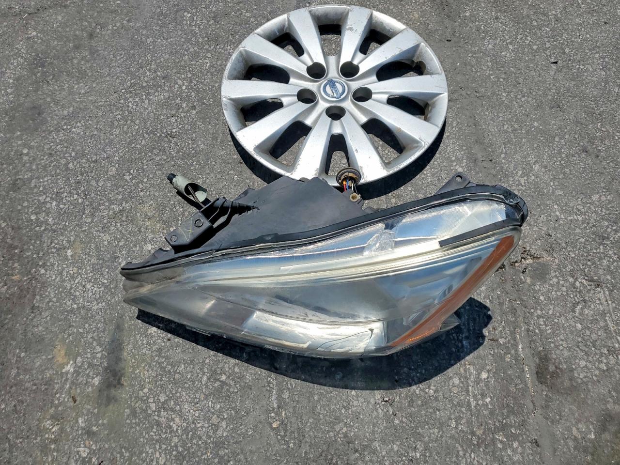 2014 Nissan Sentra Sv Серебряный vin: 3N1AB7AP0EY274799
