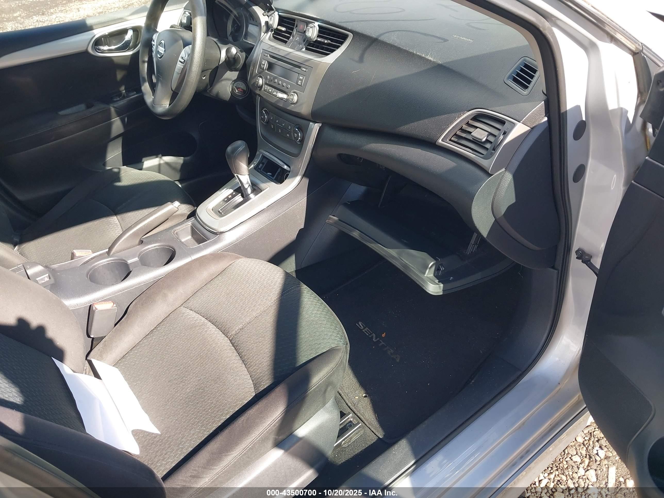 2014 Nissan Sentra Sr Silver vin: 3N1AB7AP0EY296723