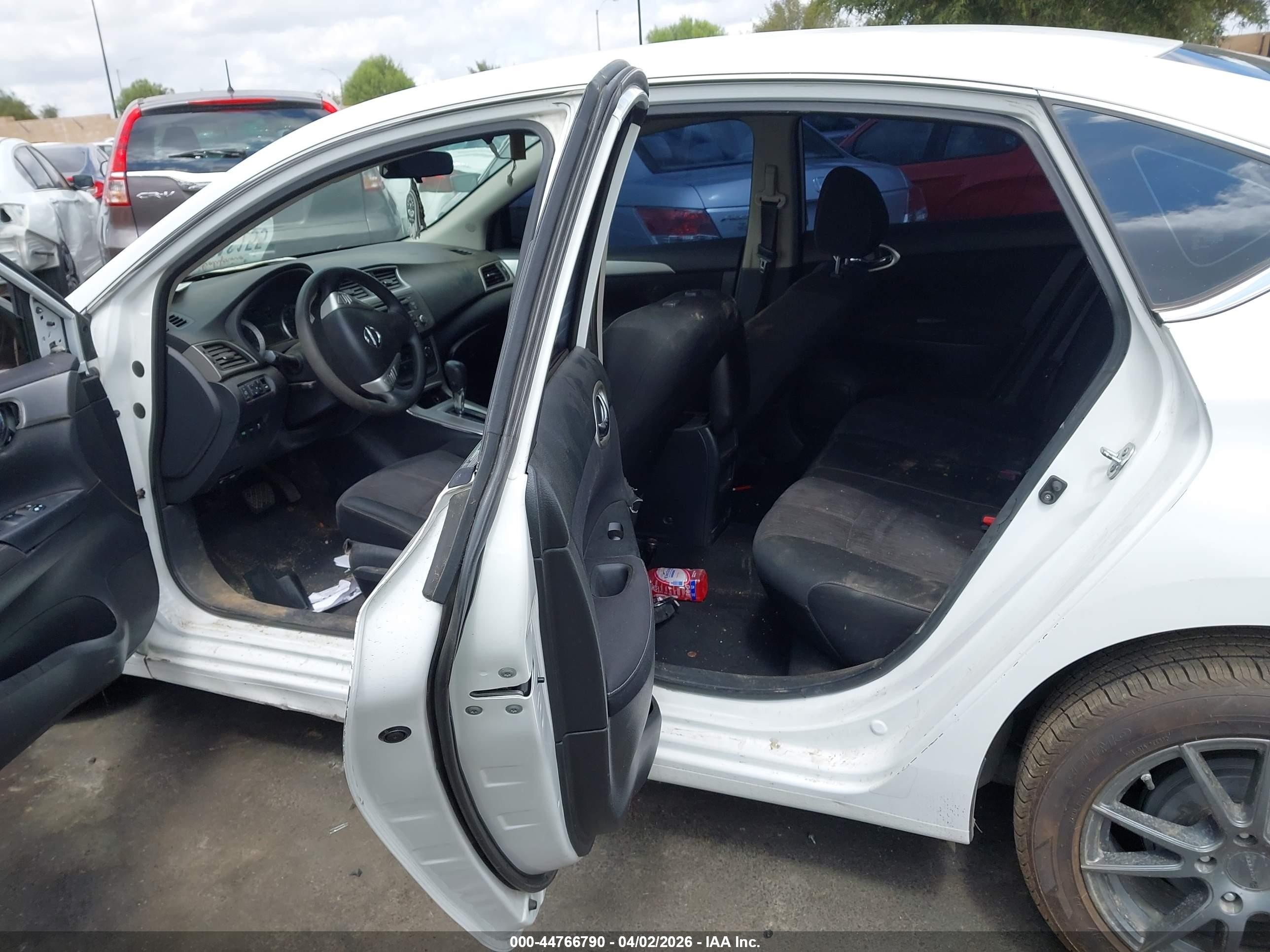 2014 Nissan Sentra Sv Белый vin: 3N1AB7AP0EY305632