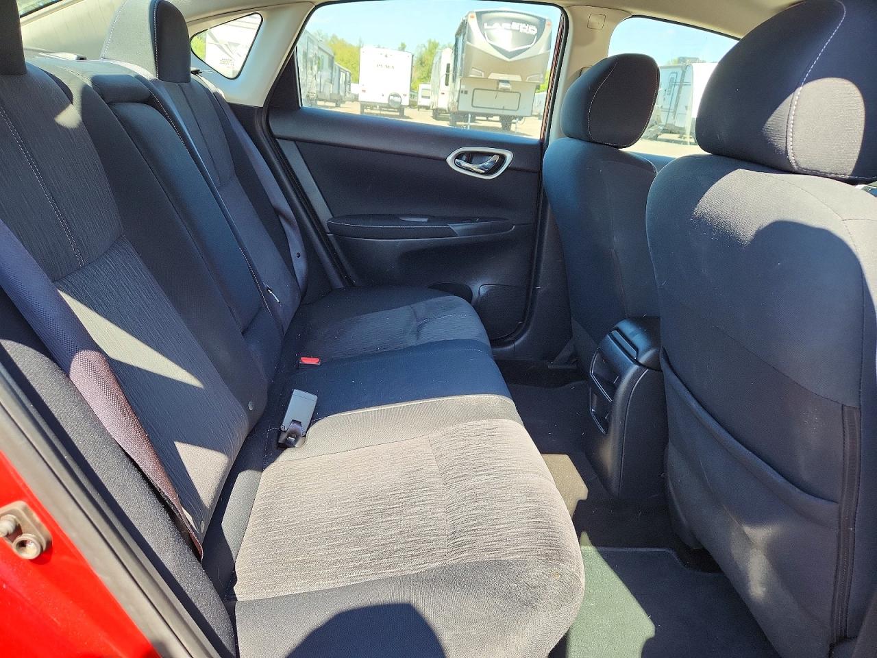 2015 Nissan Sentra Sv Red vin: 3N1AB7AP0FL657477