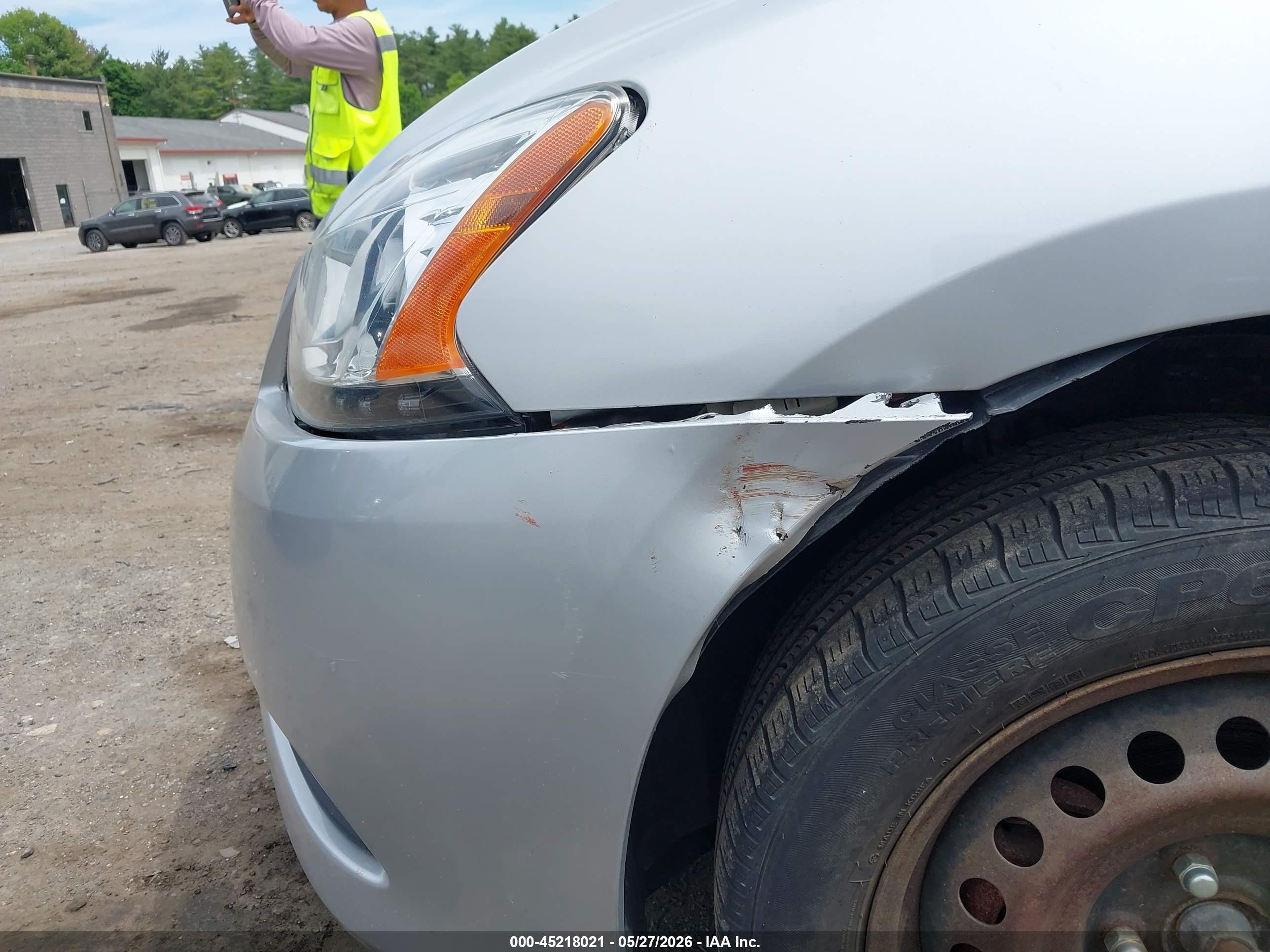 2015 Nissan Sentra Fe+ S/s/sl/sr/sv Silver vin: 3N1AB7AP0FL663036