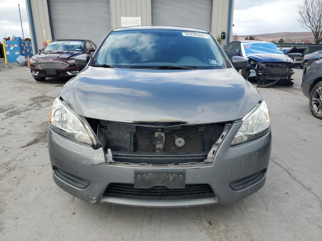 2015 Nissan Sentra S Серебряный vin: 3N1AB7AP0FL695744