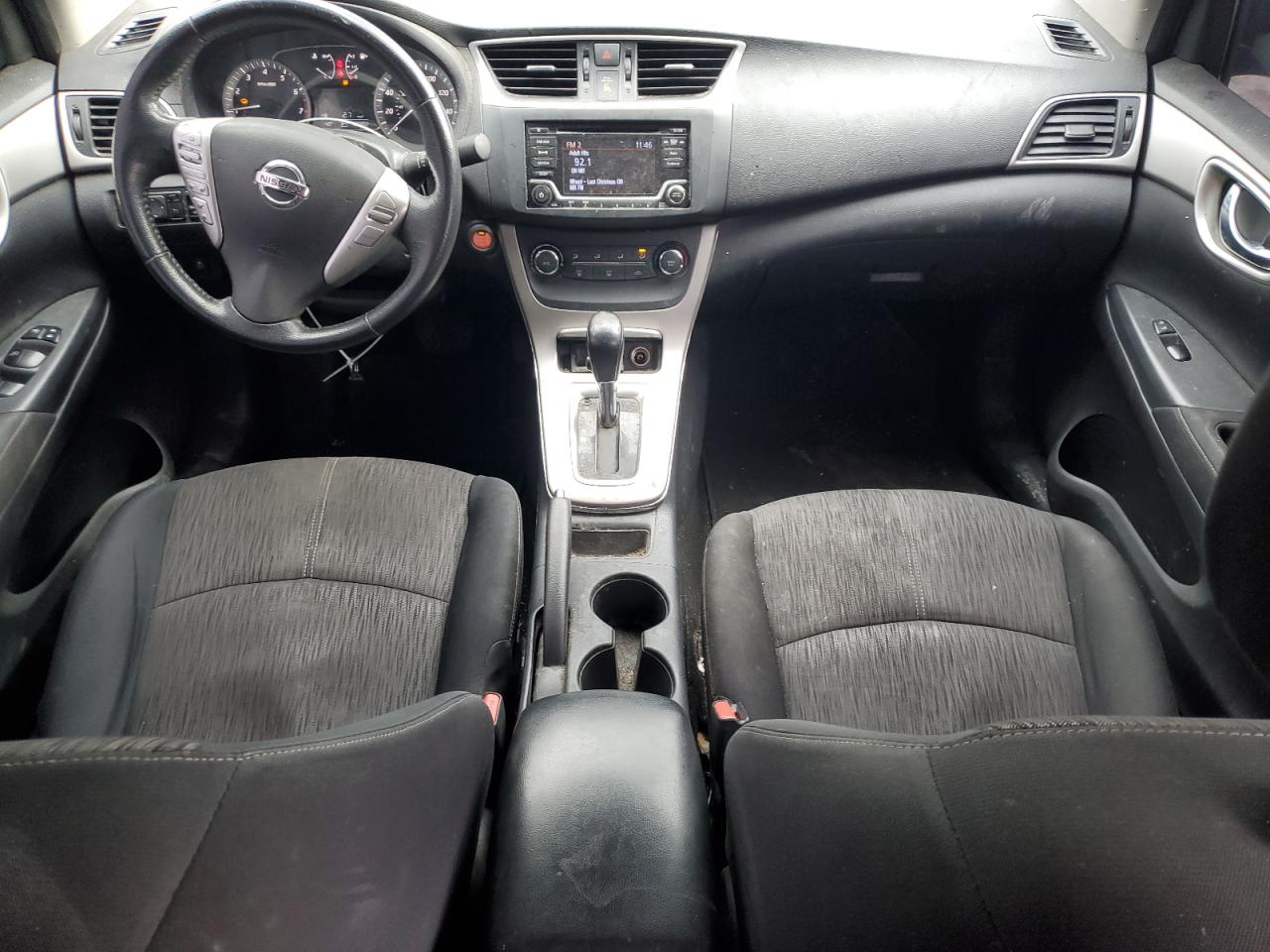 2015 Nissan Sentra S Серебряный vin: 3N1AB7AP0FL695744