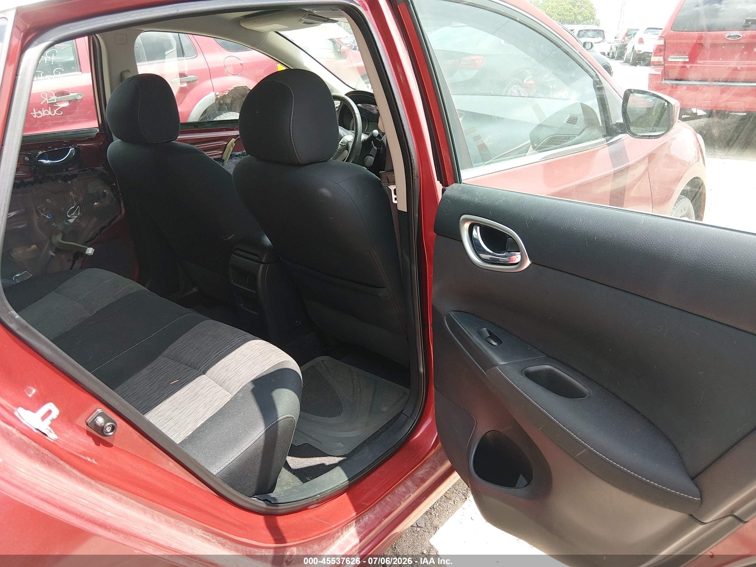 2015 Nissan Sentra Sv Red vin: 3N1AB7AP0FY240752