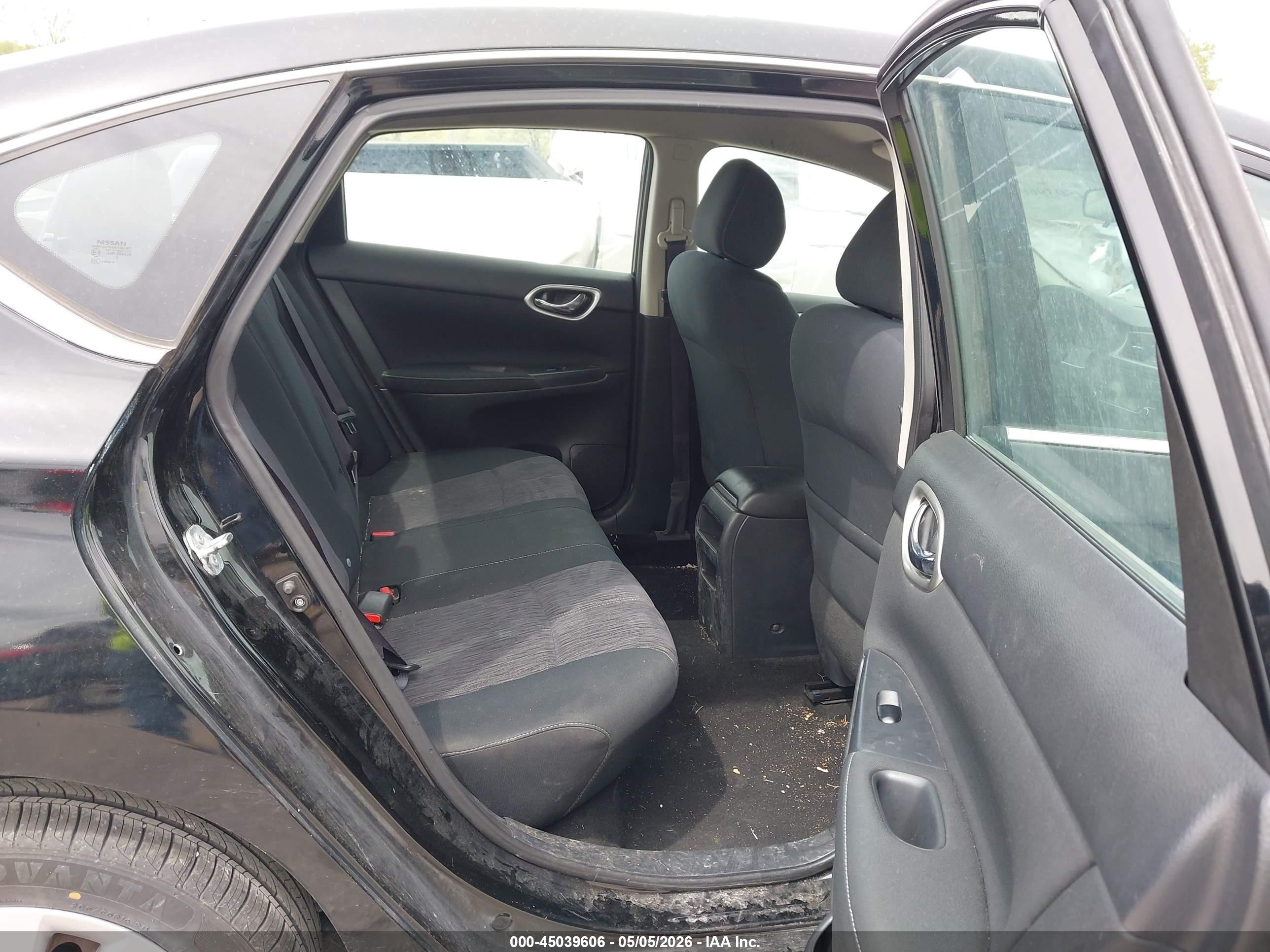 2015 Nissan Sentra Sv Черный vin: 3N1AB7AP0FY299428