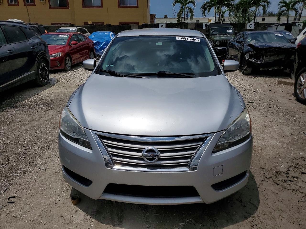 2015 Nissan Sentra S Серебряный vin: 3N1AB7AP0FY336428