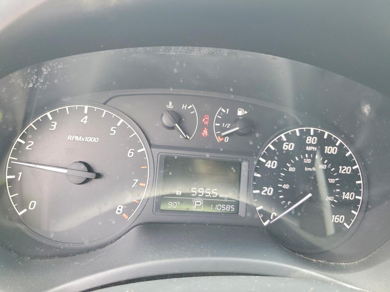 2015 Nissan Sentra S Серебряный vin: 3N1AB7AP0FY336428
