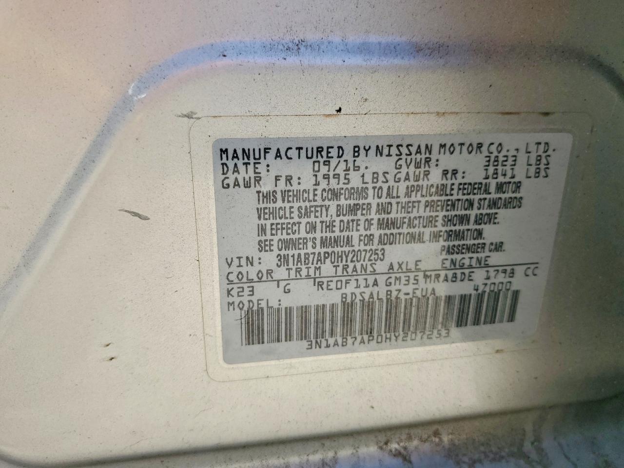 2017 Nissan Sentra S Серебряный vin: 3N1AB7AP0HY207253